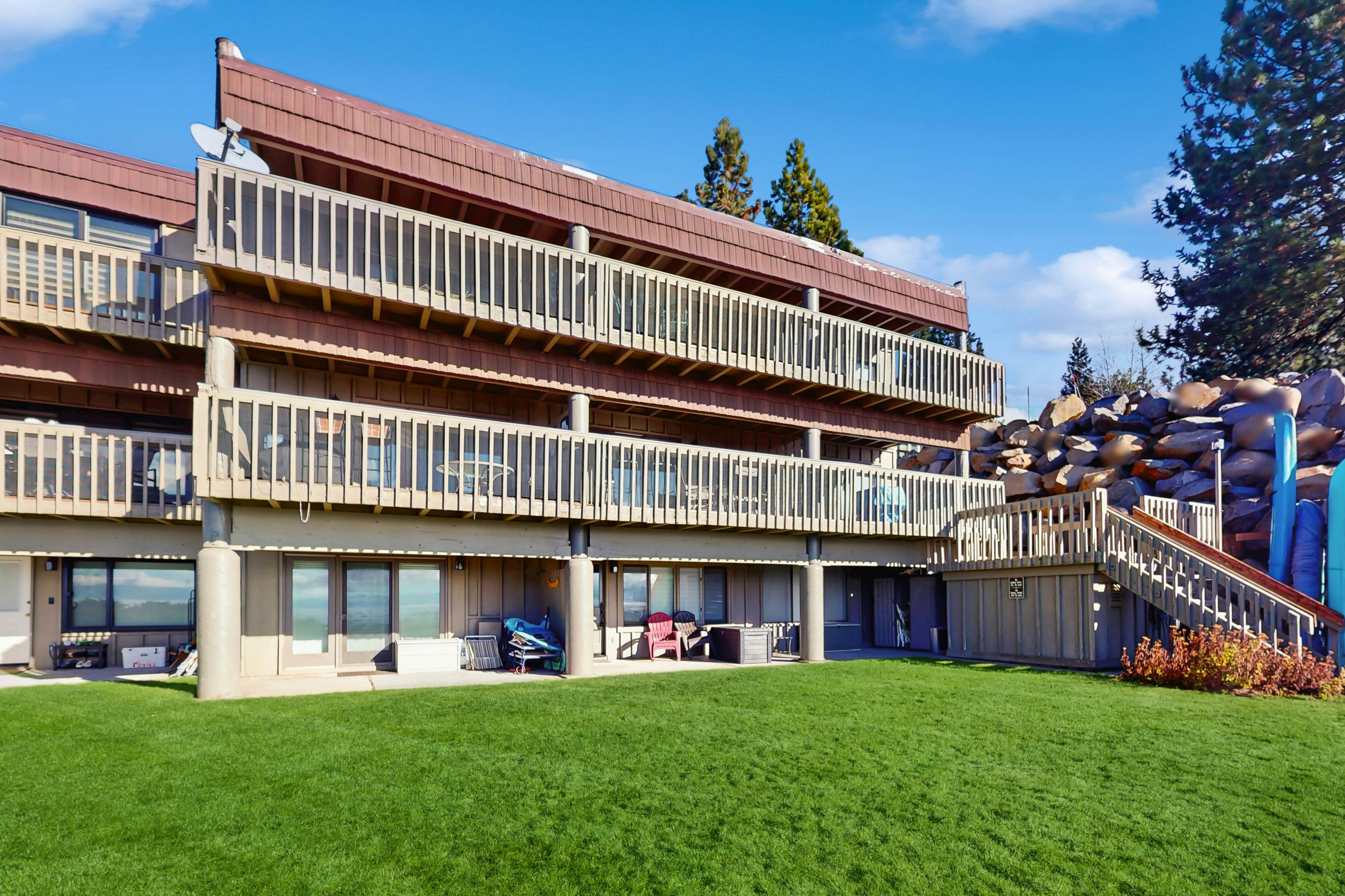 Summit & Shore Chalet 