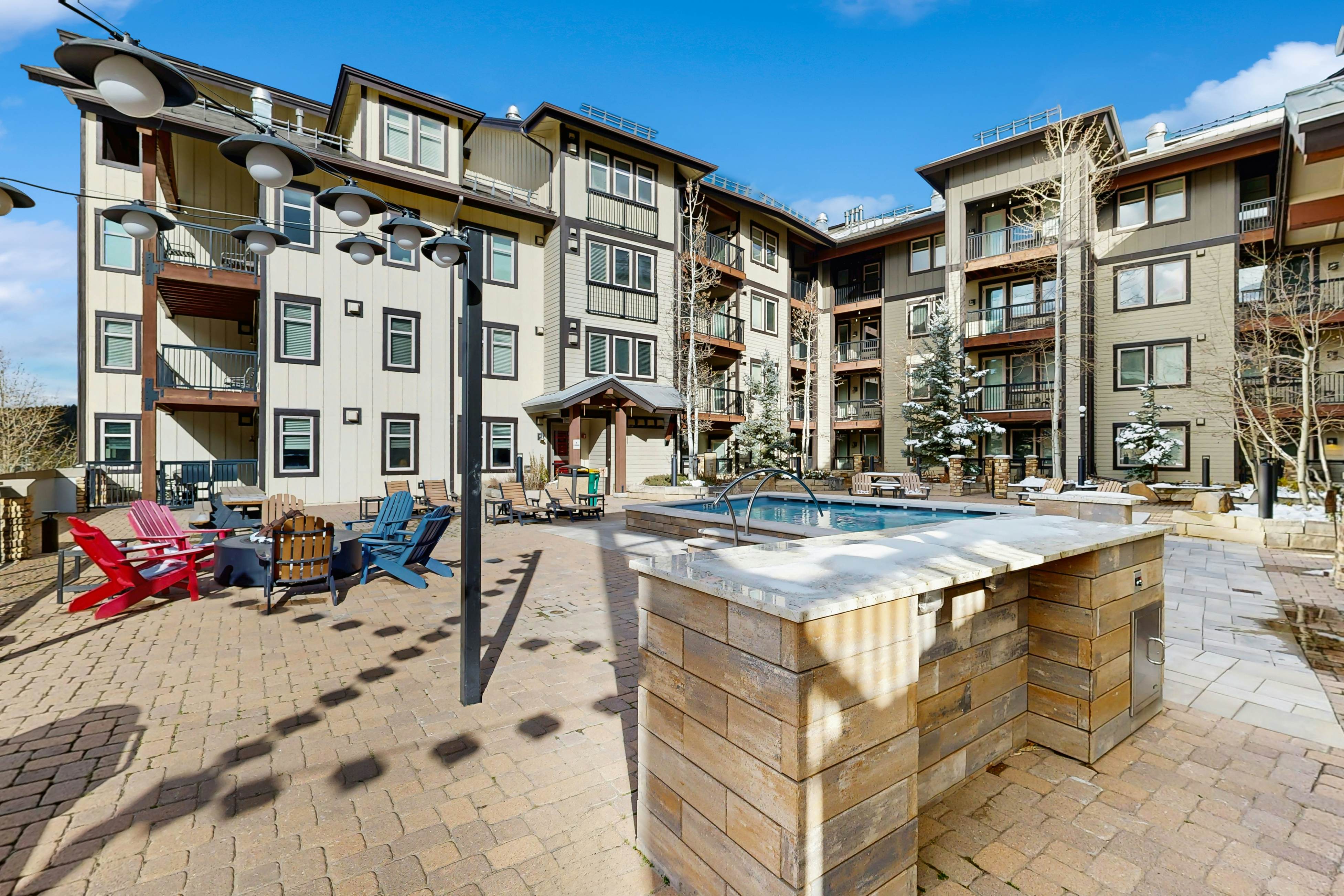 Founders Pointe 4445