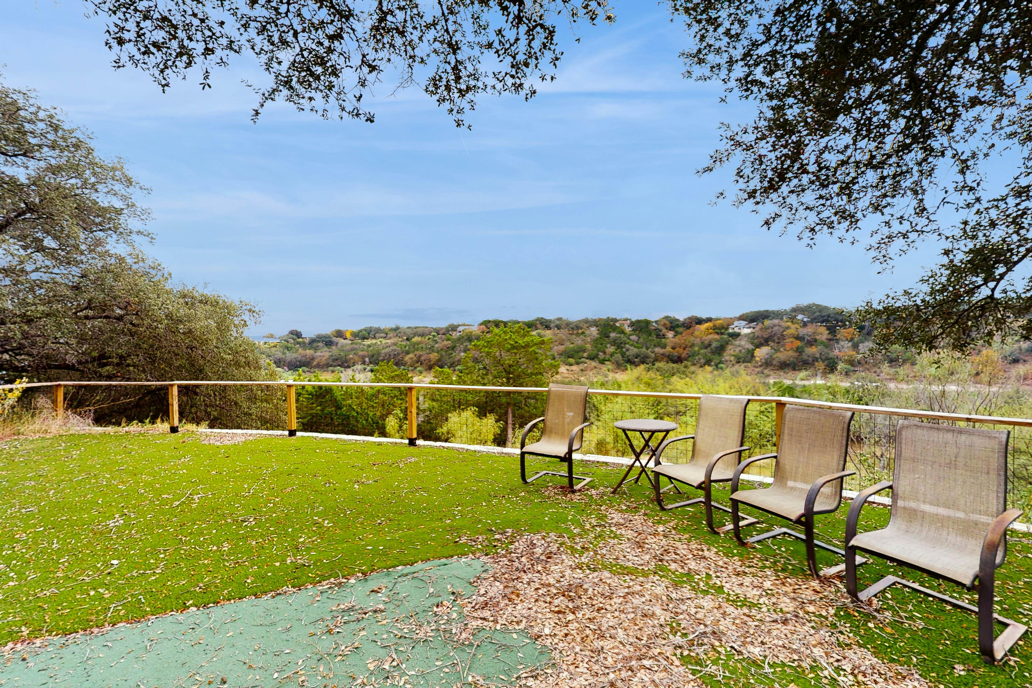 Spicewood Sunset Lake Villa 