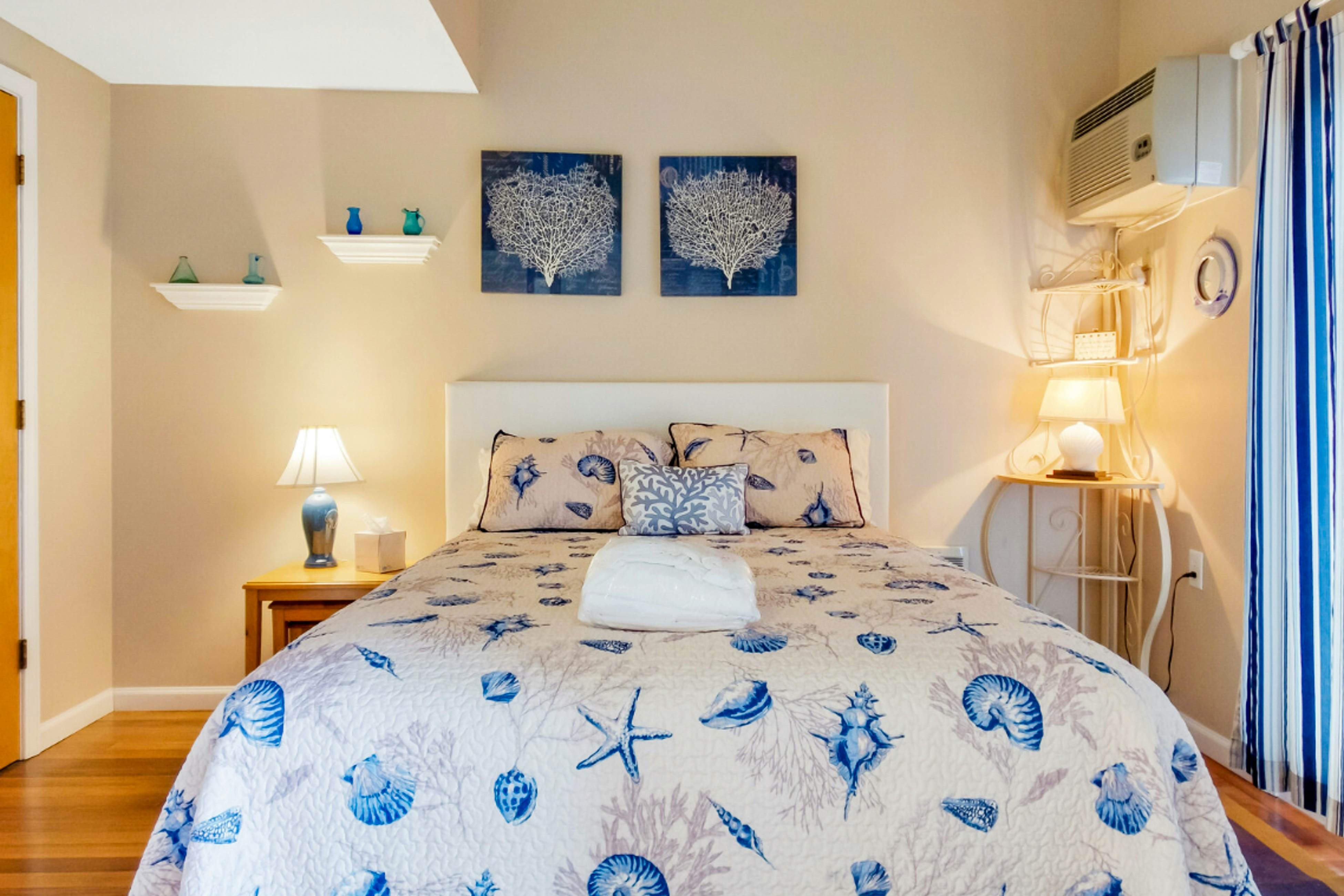 Sand & Surf at Wells Beach