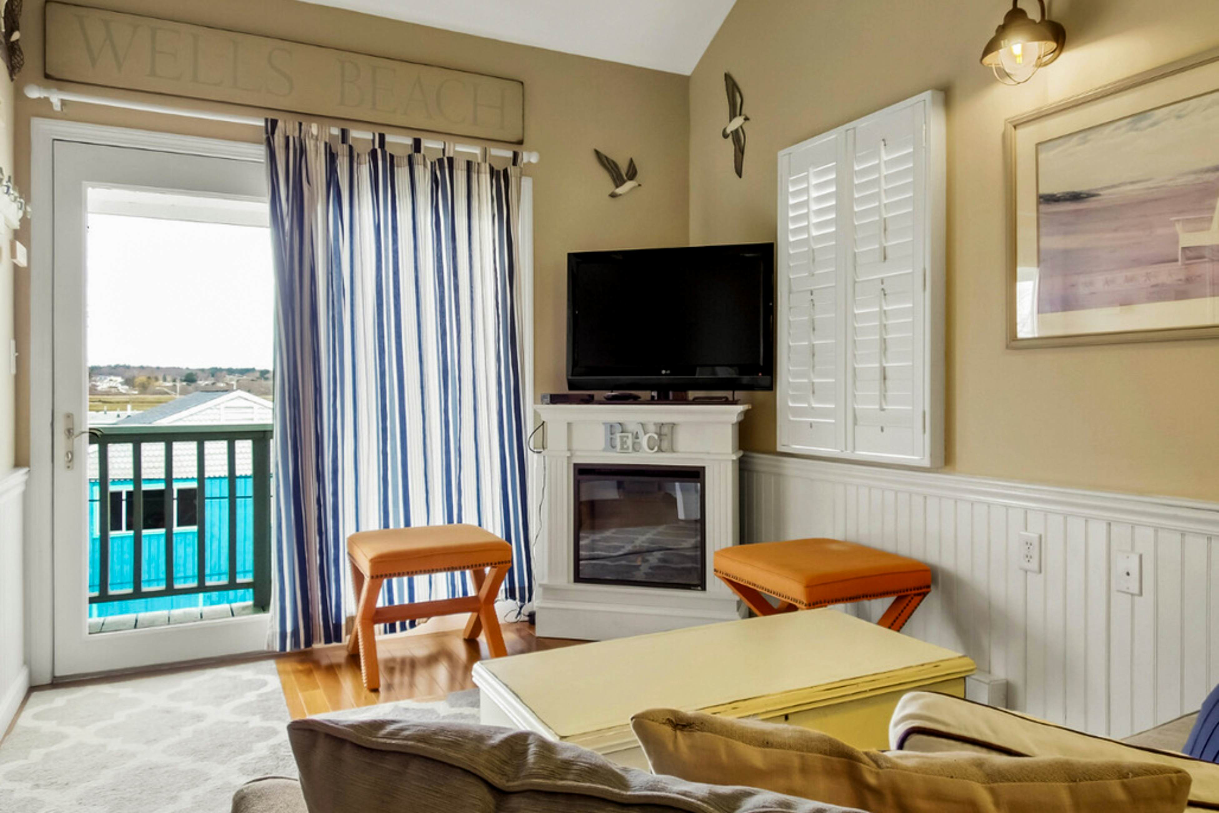 Sand & Surf at Wells Beach