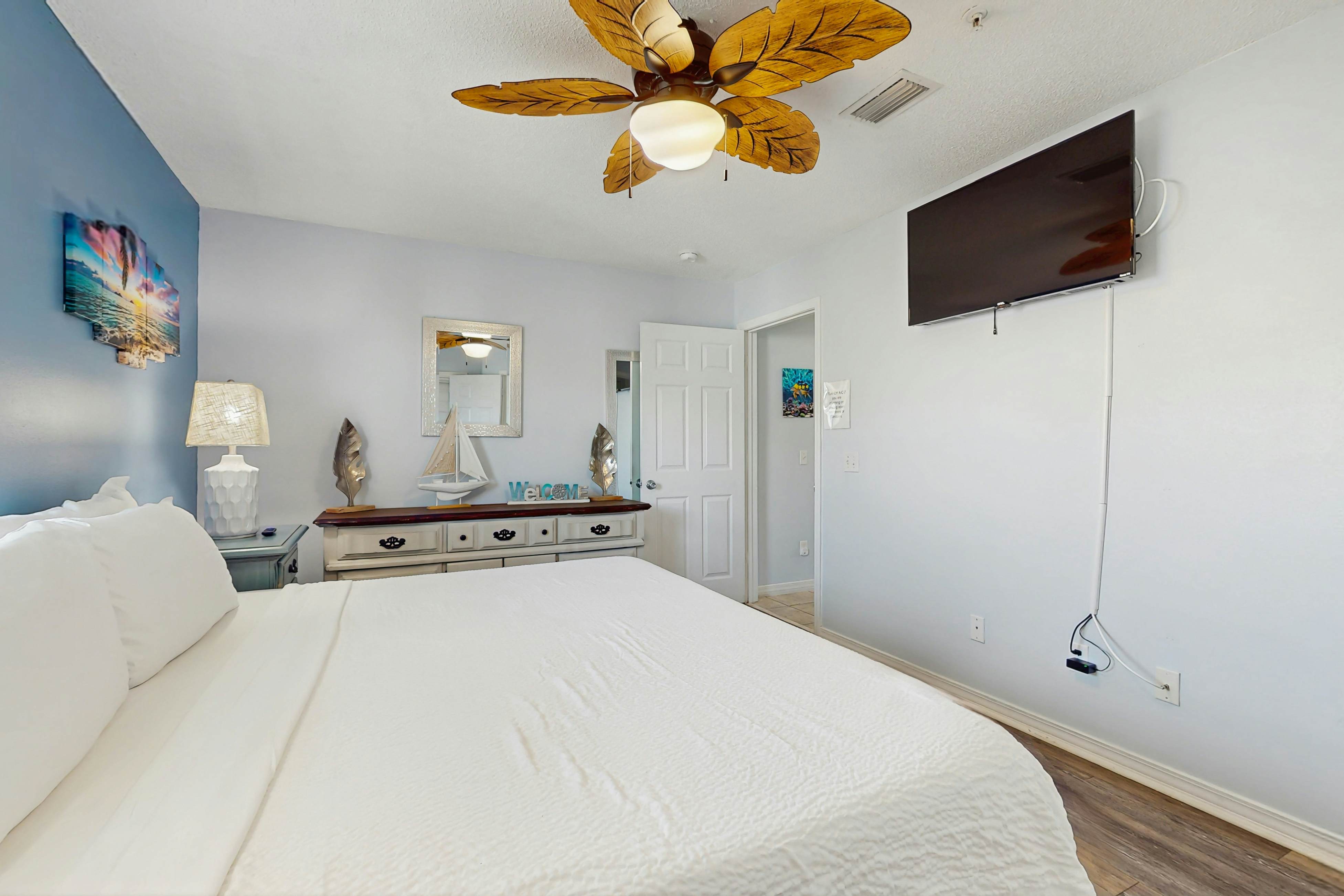 Gulf Island Condo 523