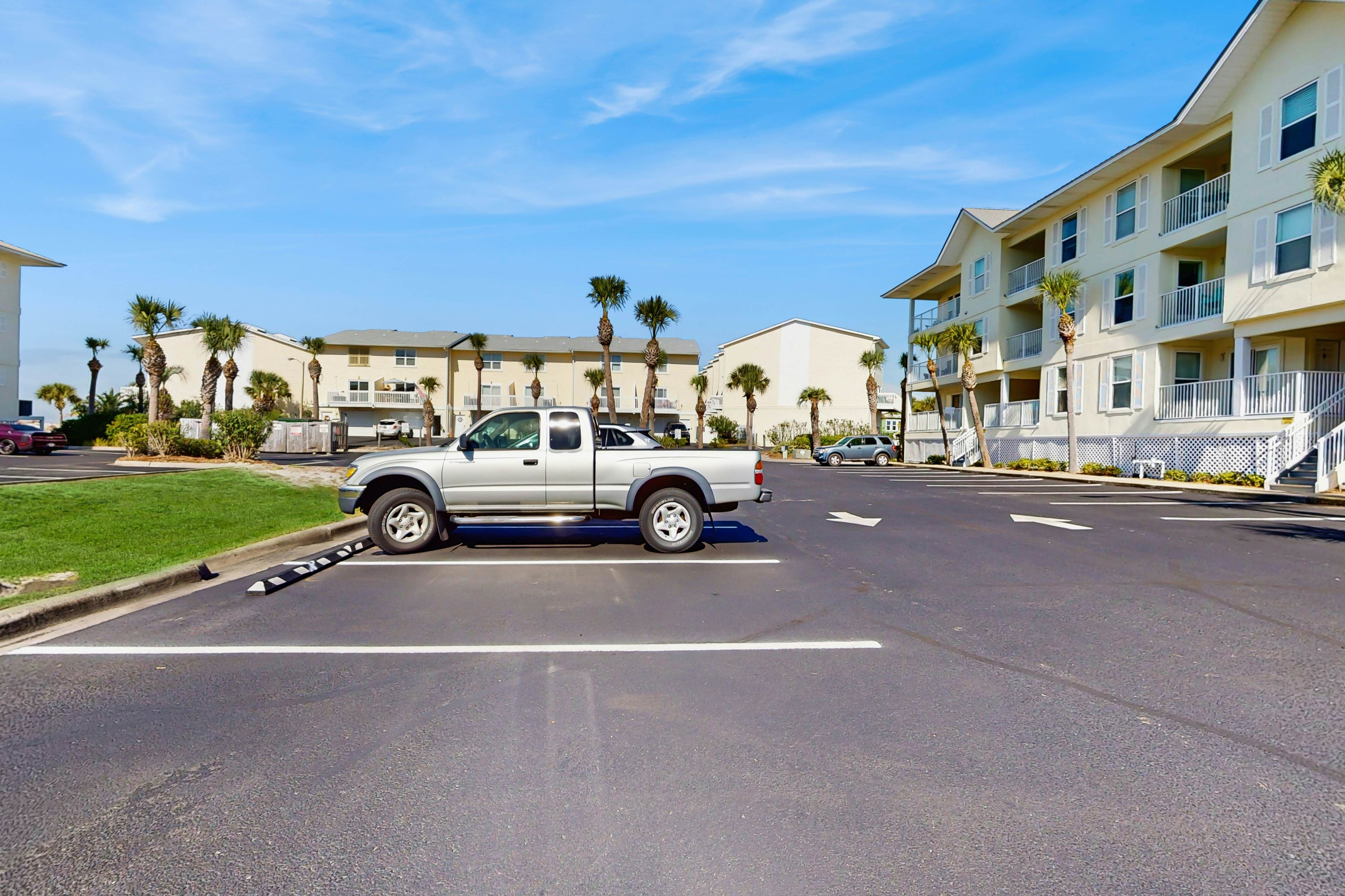 Gulf Island Condo 523