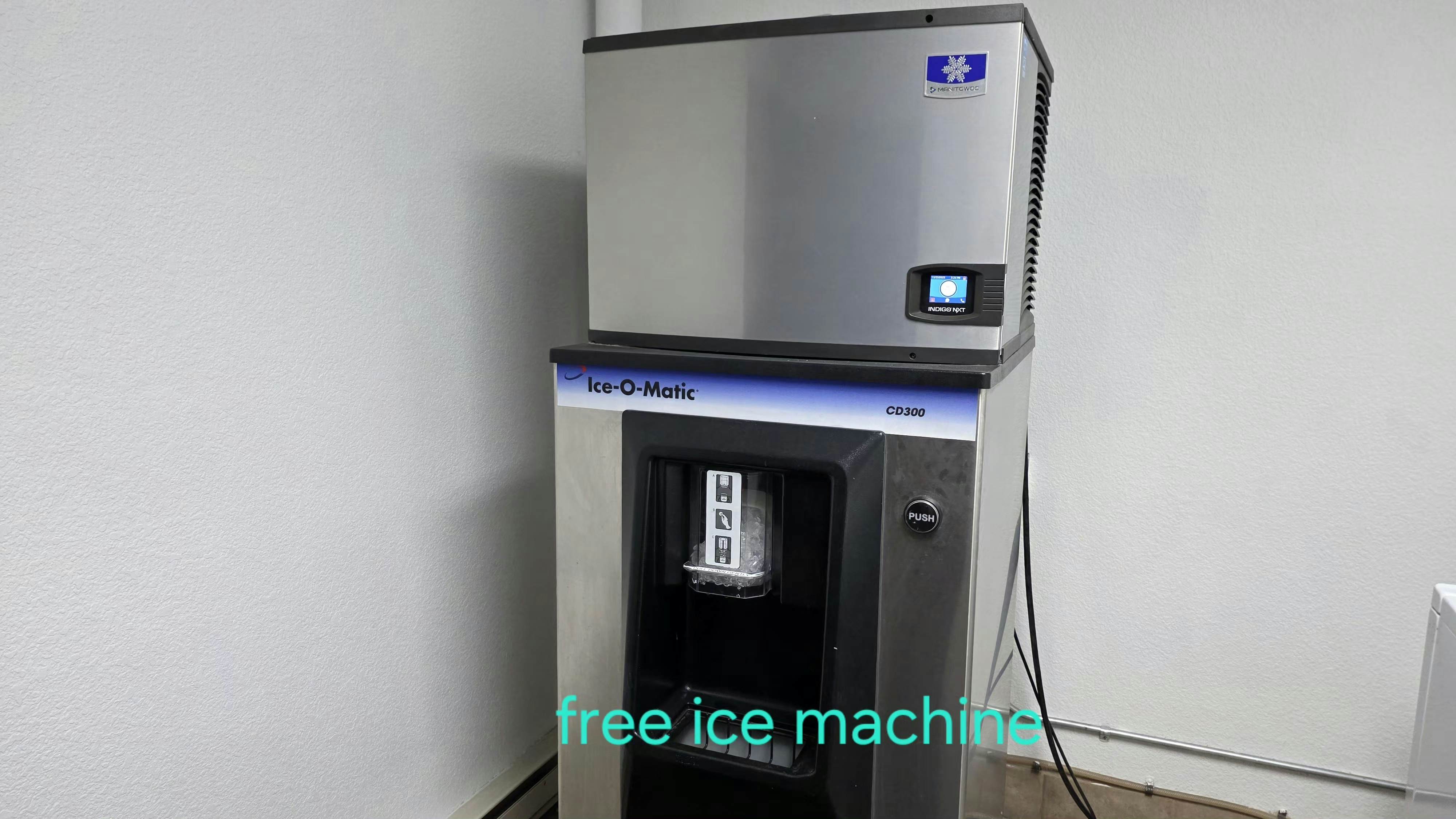 Romance at Riverbends' Snowflake Lift Studio Space with 1 and a half bathrooms