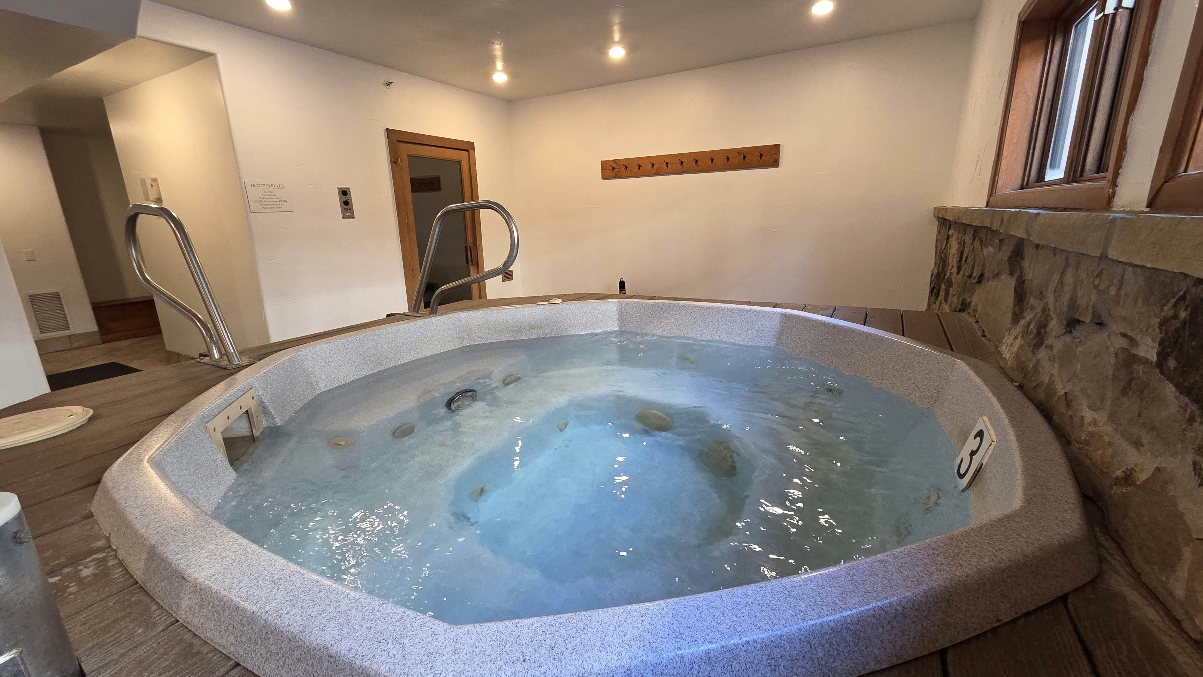 Romance at Riverbends' Snowflake Lift Studio Space with 1 and a half bathrooms