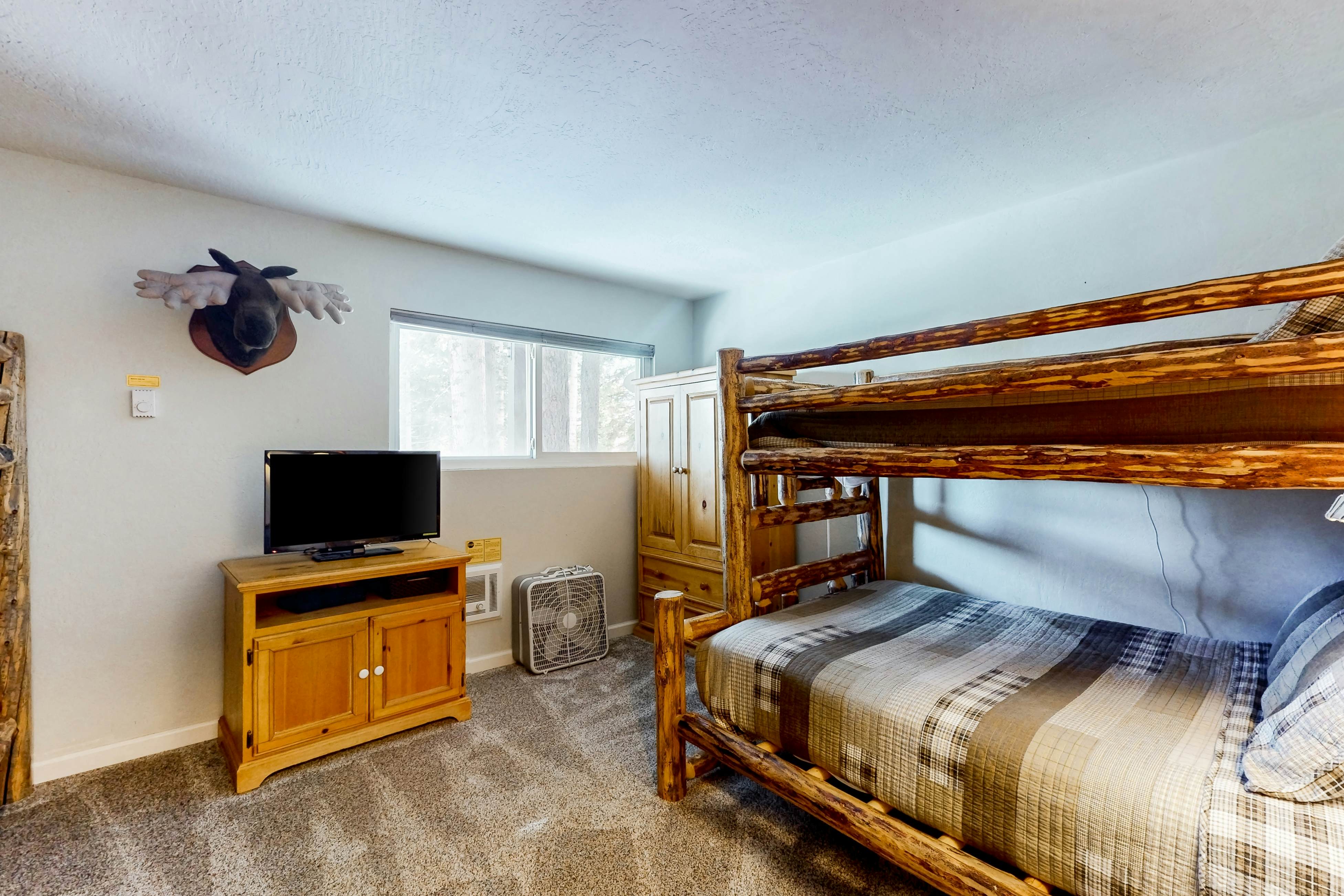 Mammoth View Villas 24