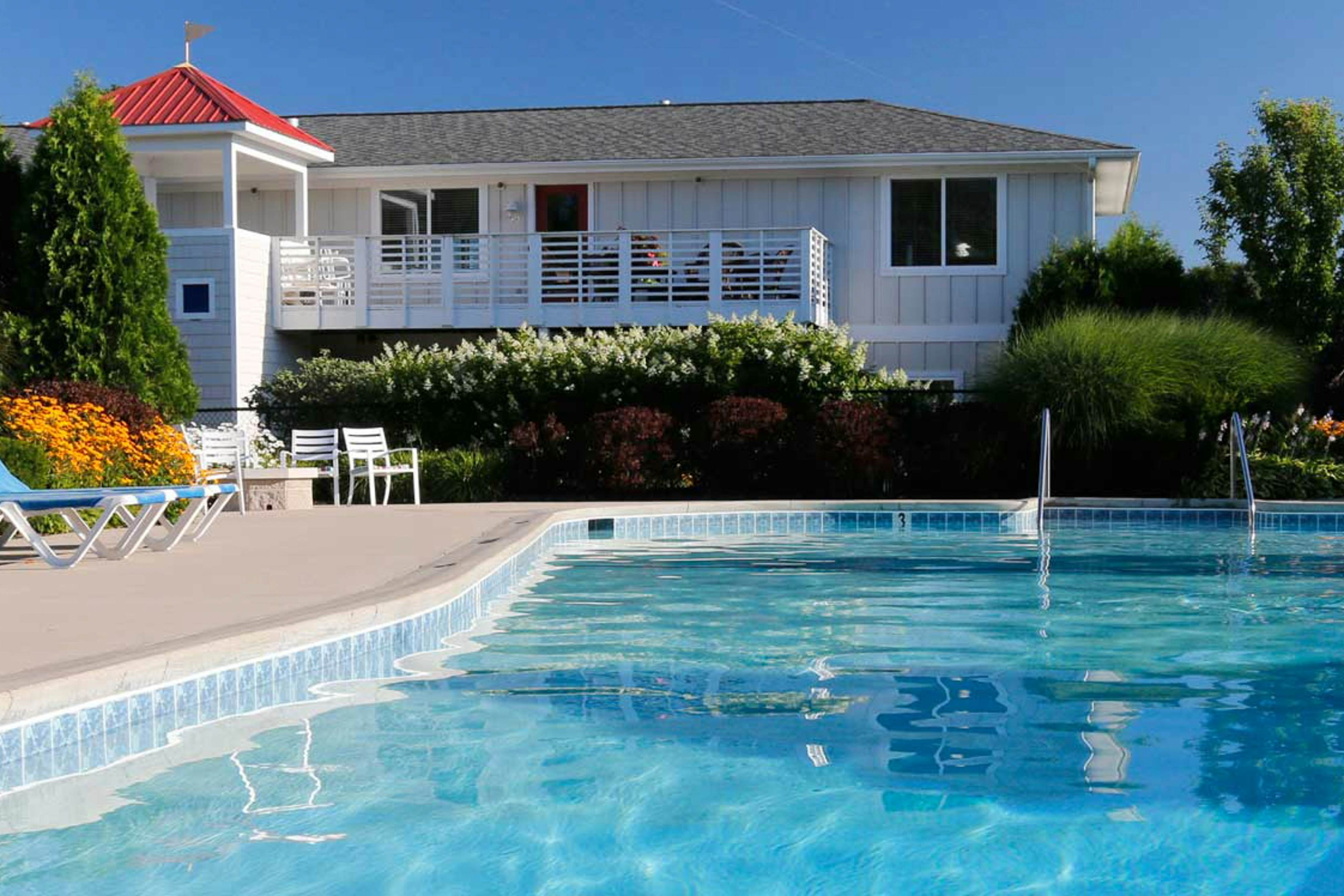 Northern Lights Condominiums - Blue Star Bliss