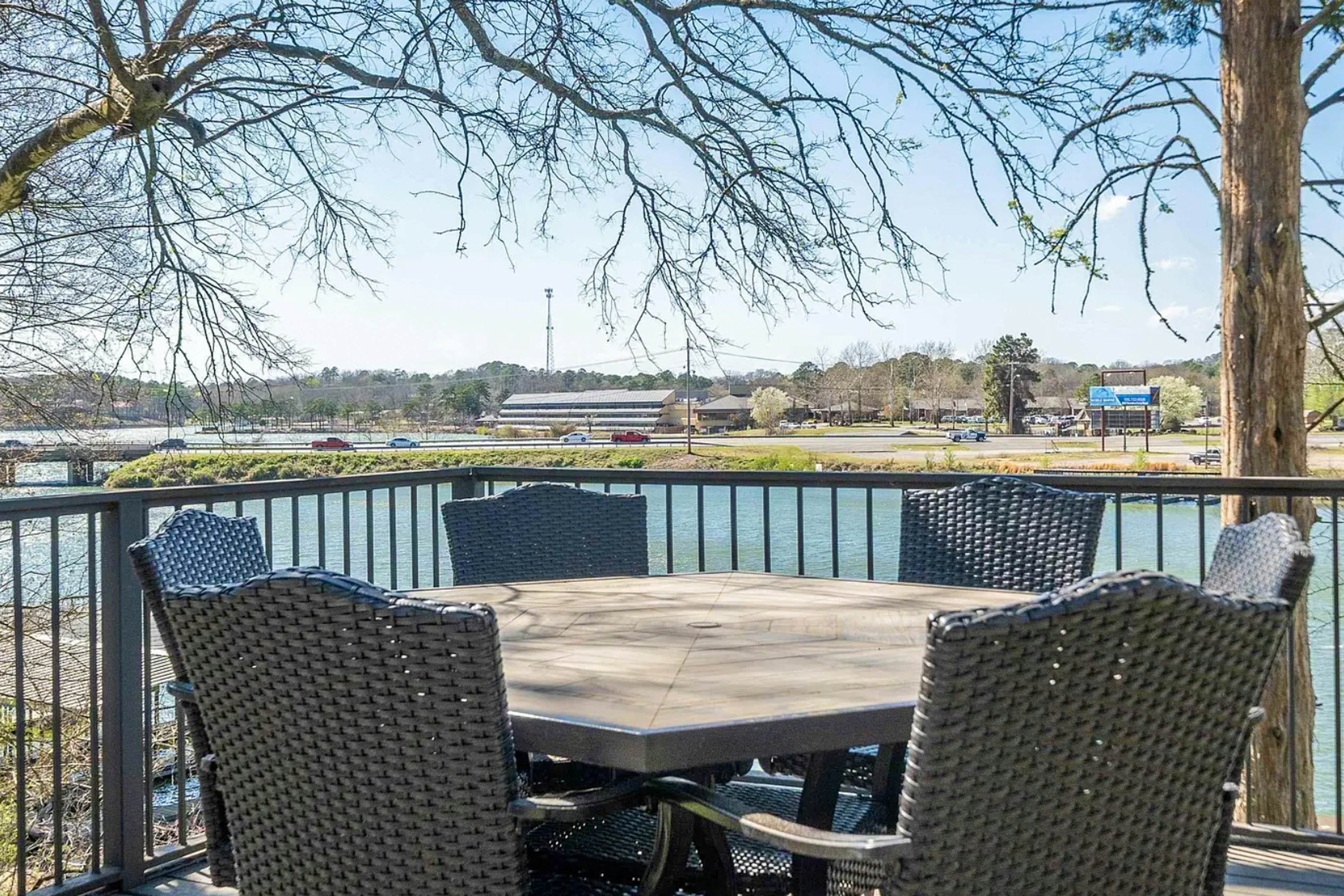 Sunset Shore Cottage