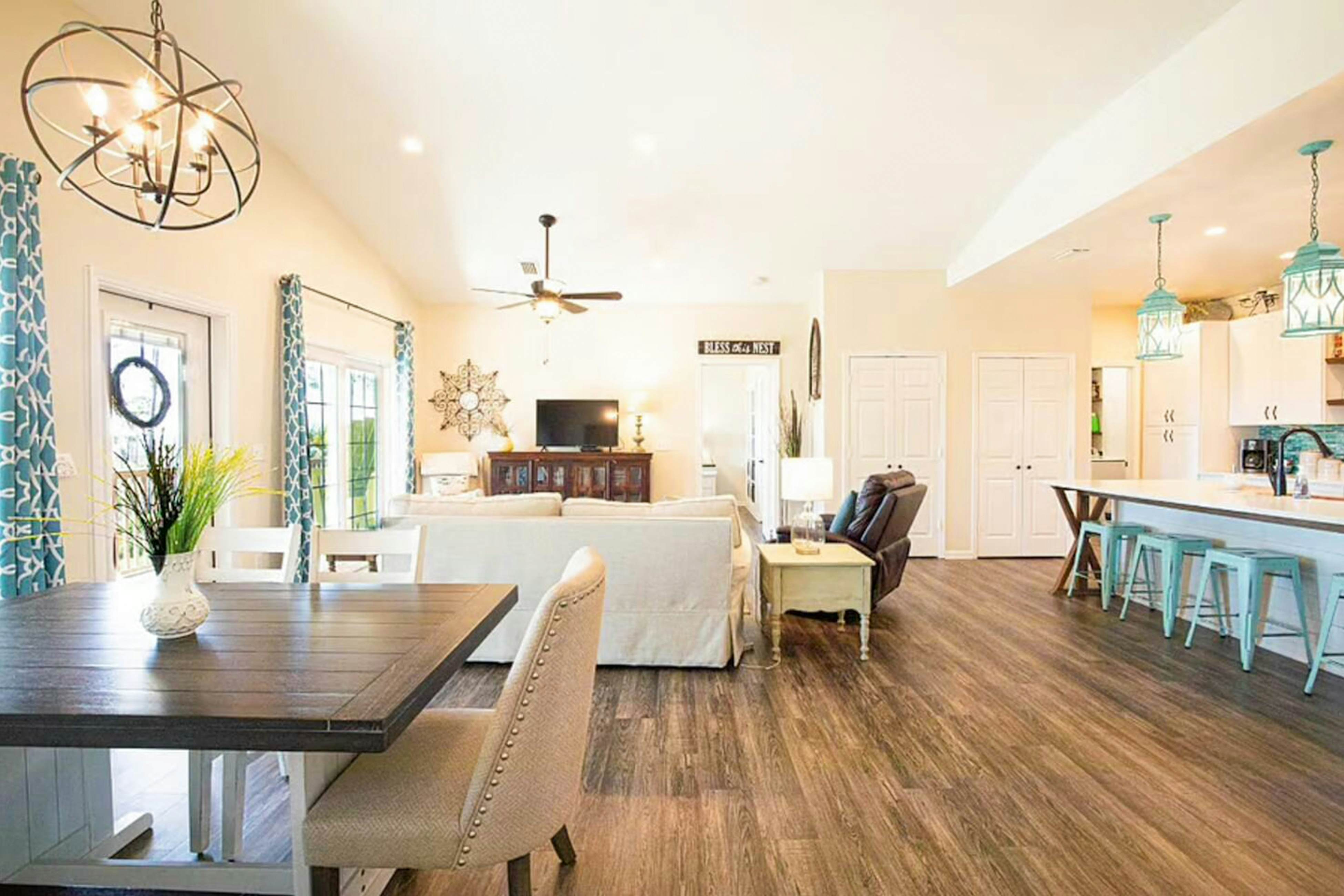 Bayfront Sunset Oasis