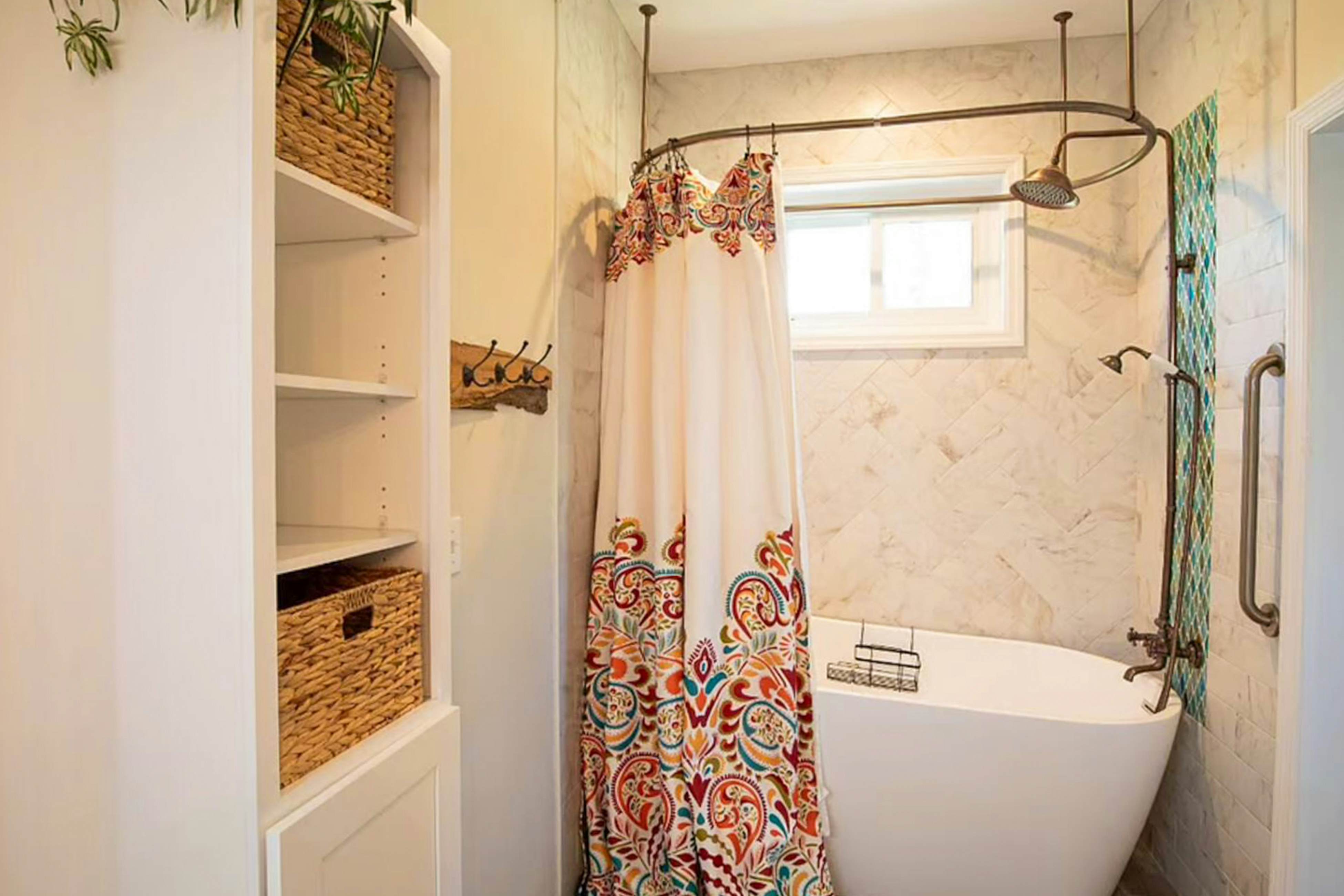 Bayfront Sunset Oasis