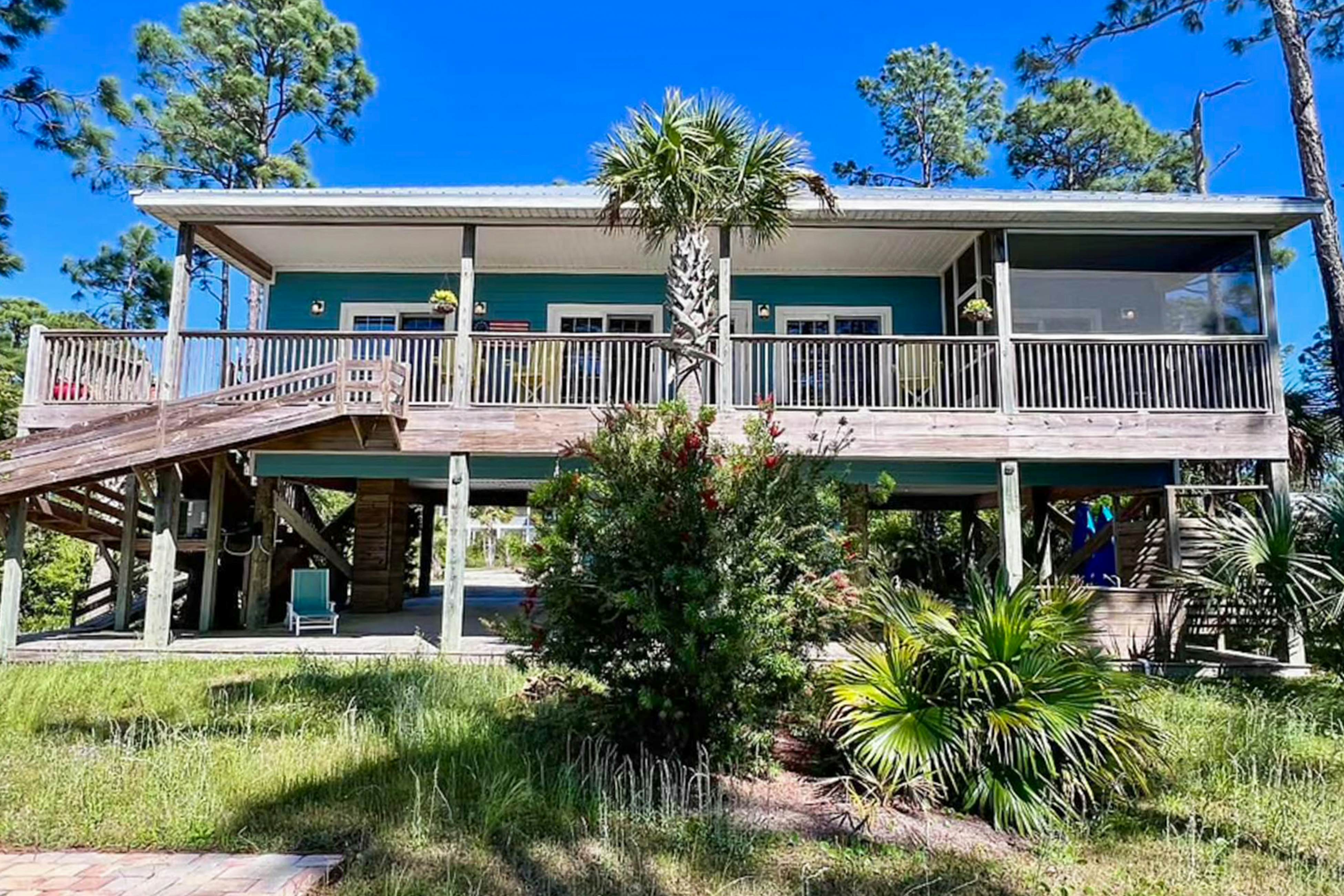 Bayfront Sunset Oasis