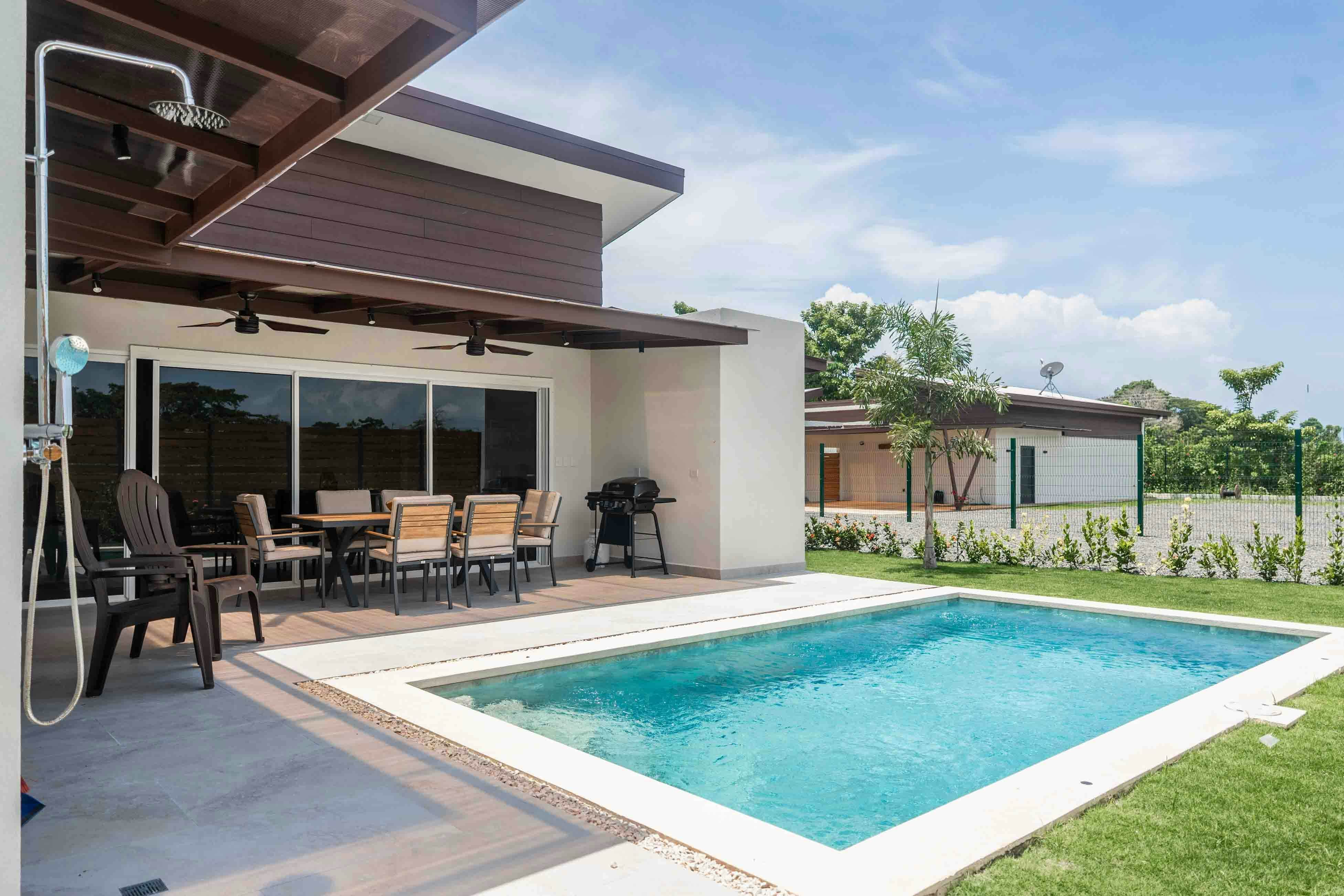 Triskele Retreat  - Combo Ocean and Earth