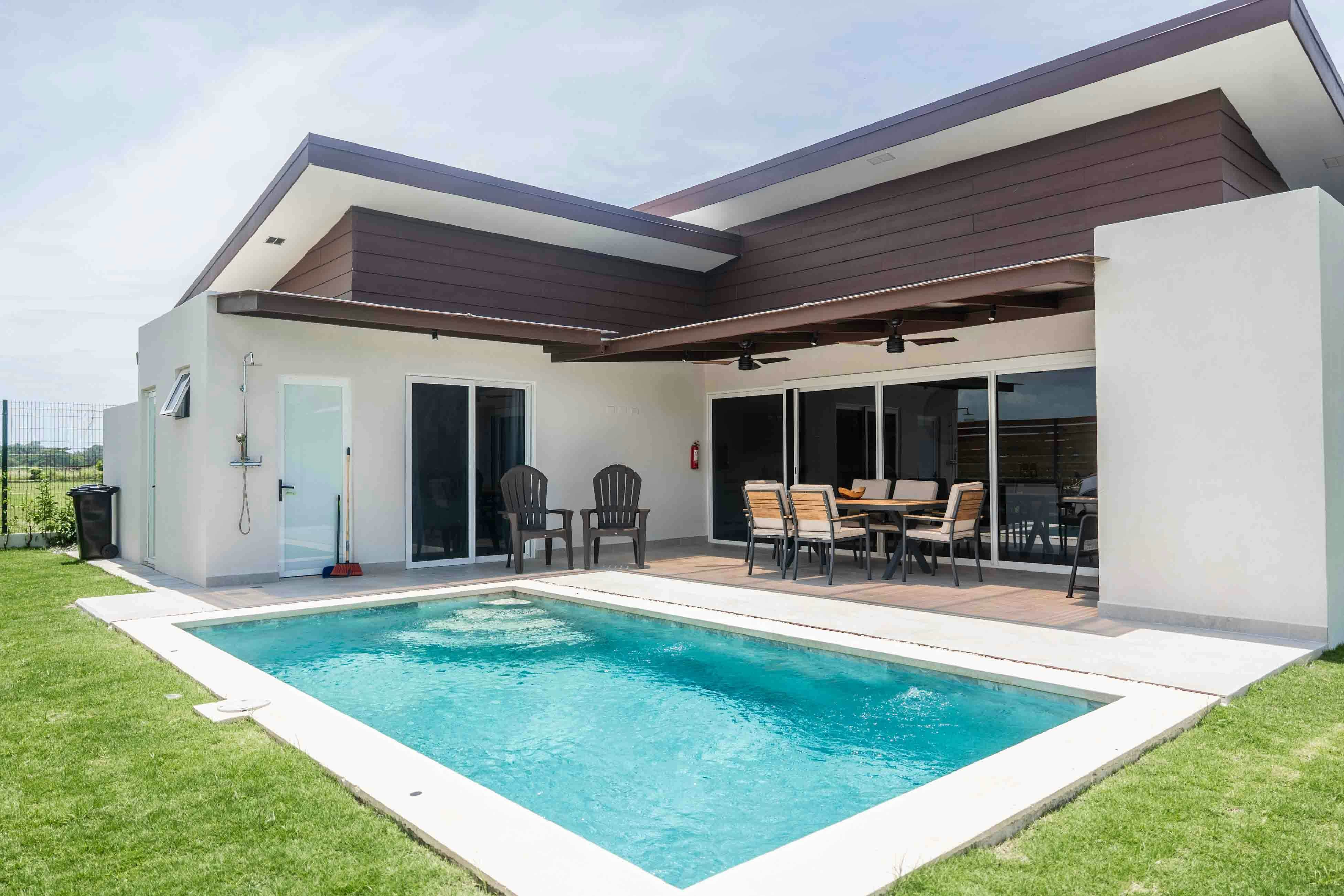 Triskele Retreat  - Combo Ocean and Earth