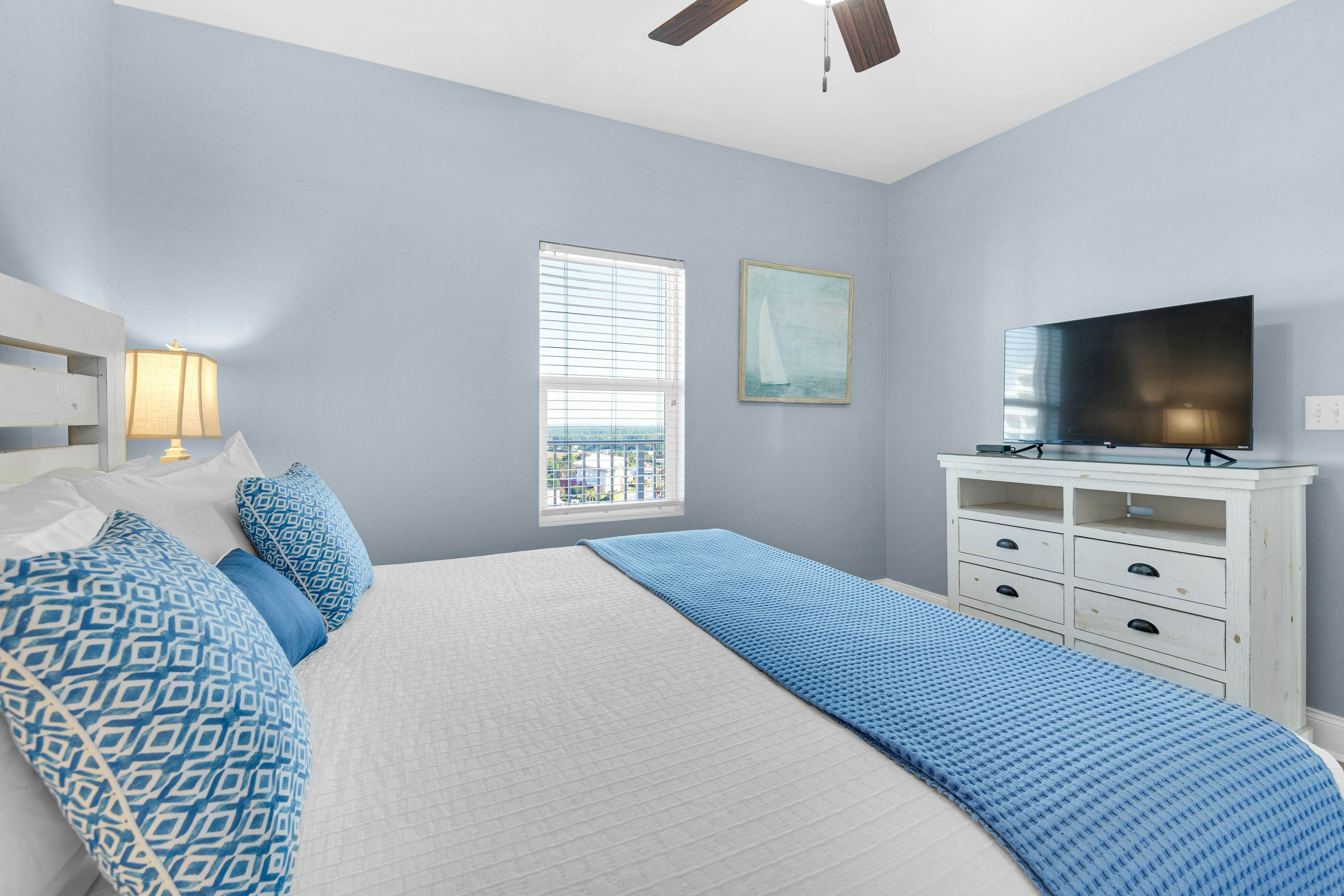 Chasing Waves at Laketown Wharf 1820