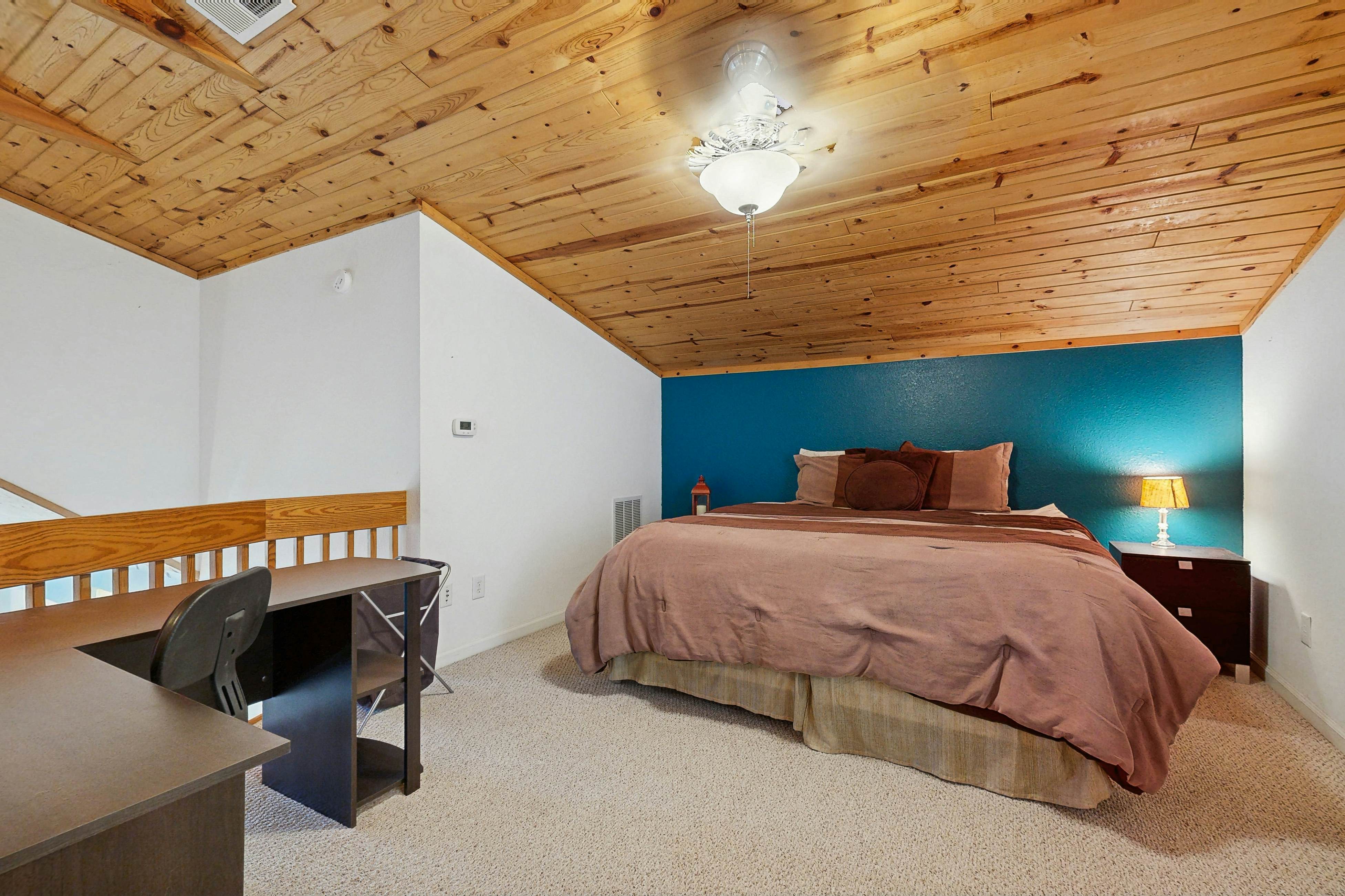 Overlook Upper Retreat