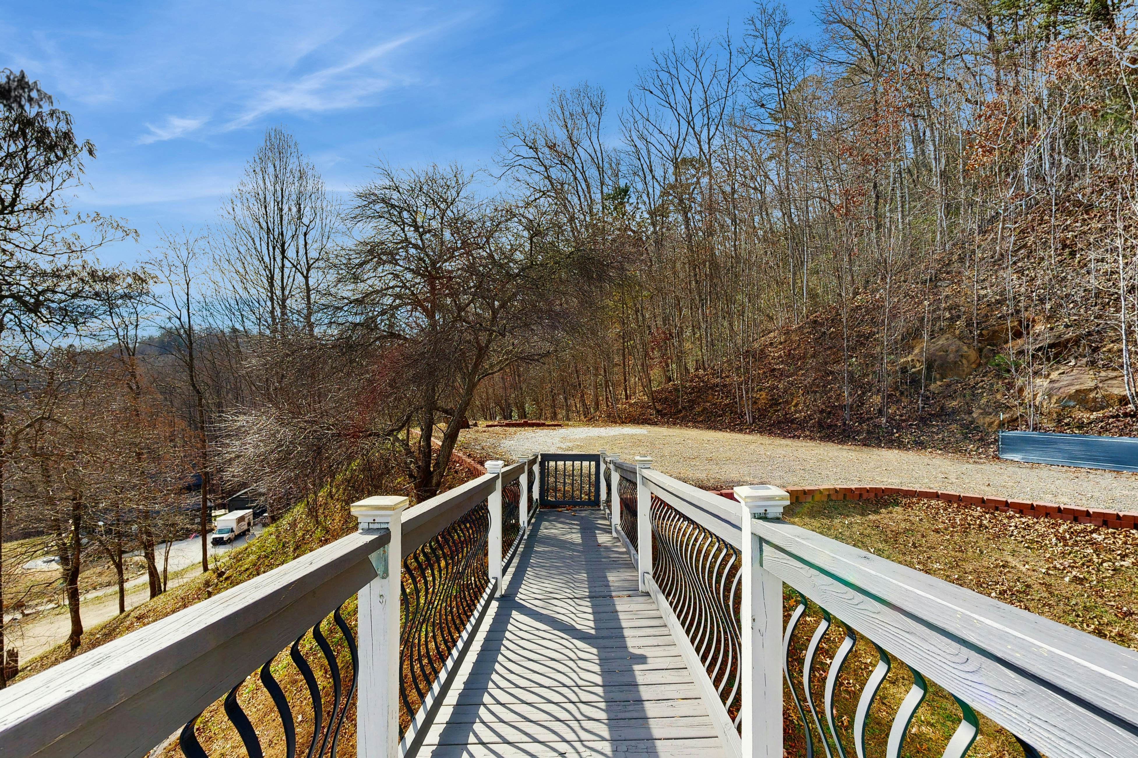 Overlook Upper Retreat