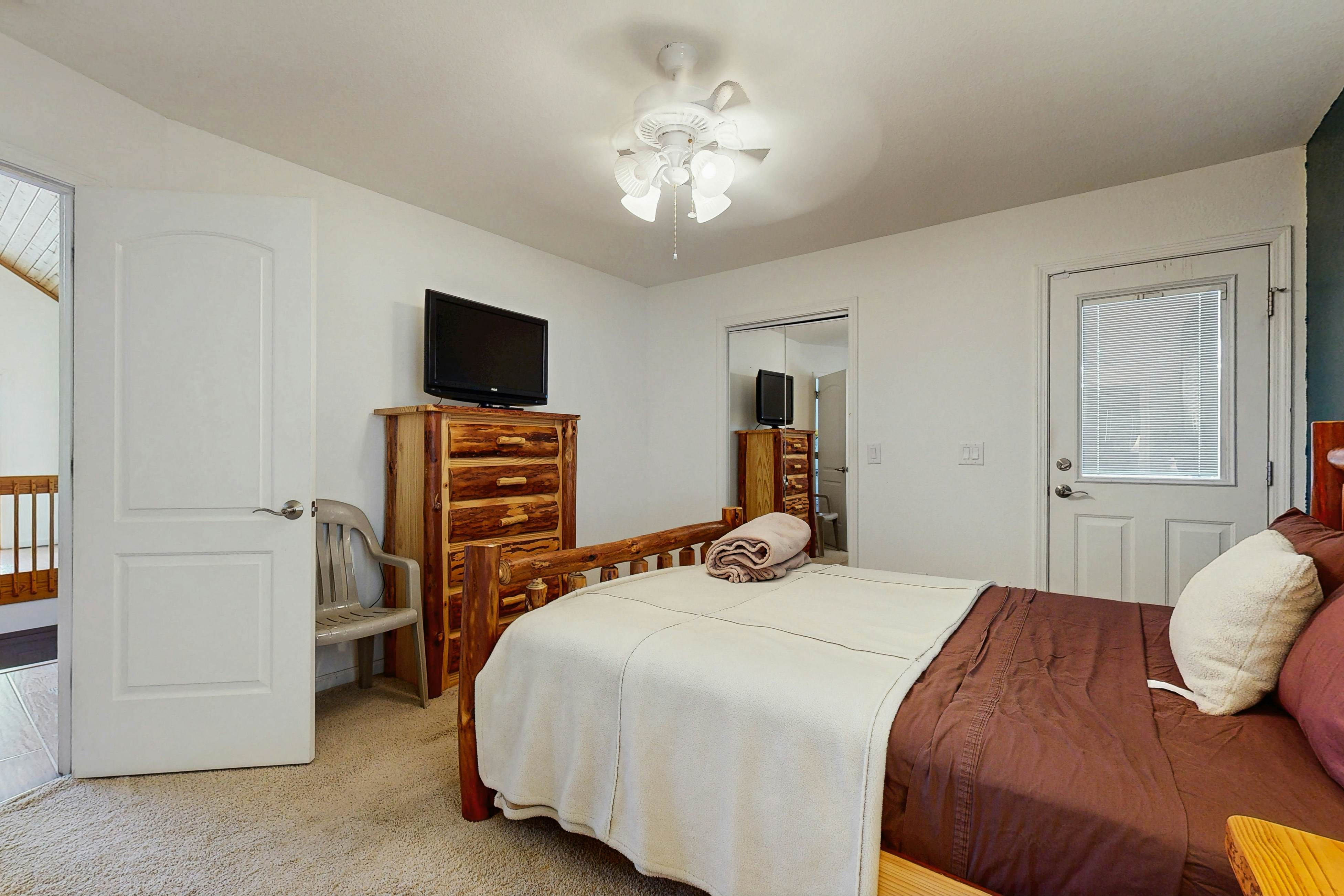 Overlook Upper Retreat