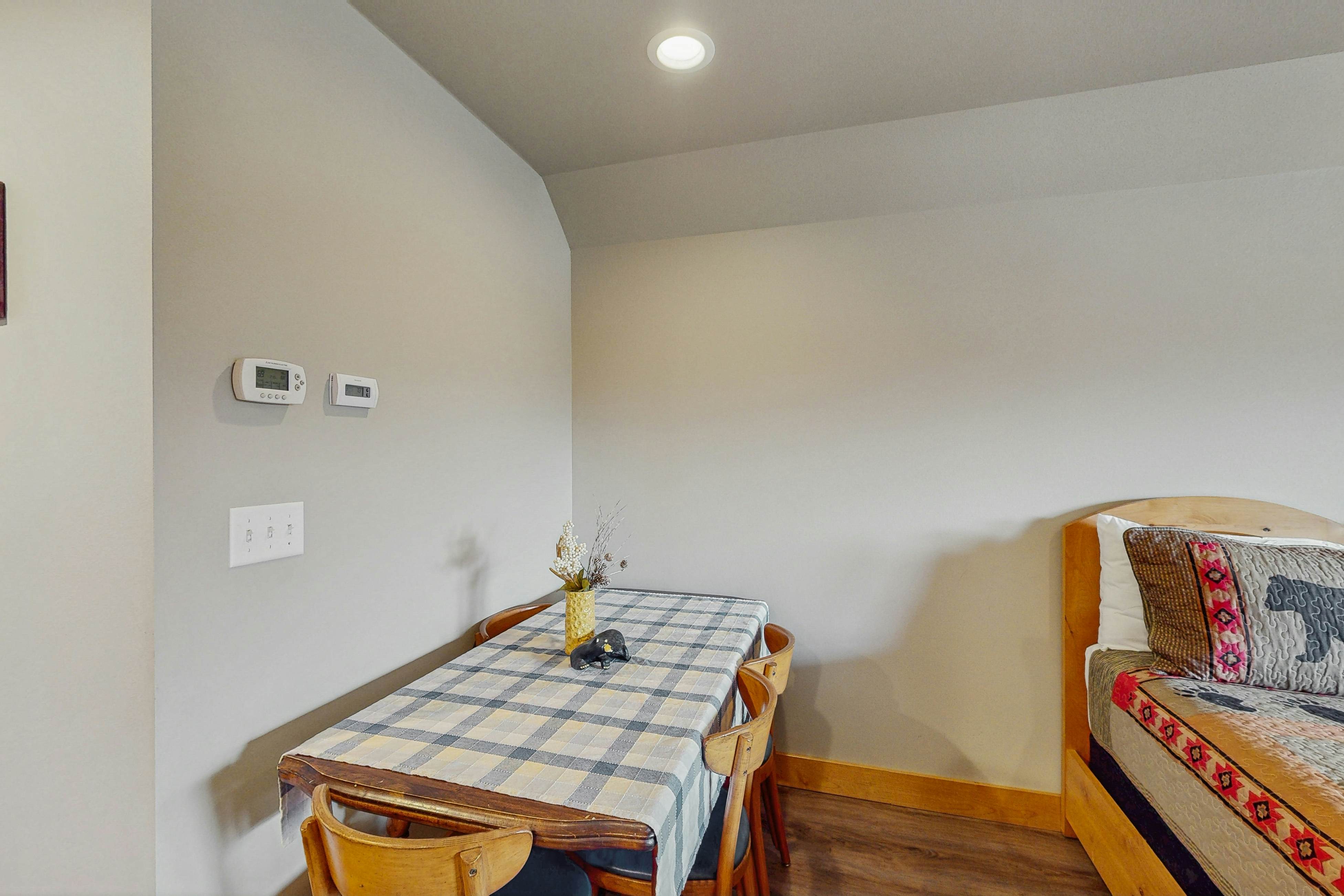 No. 3 Coal Mine Cabin & Studio