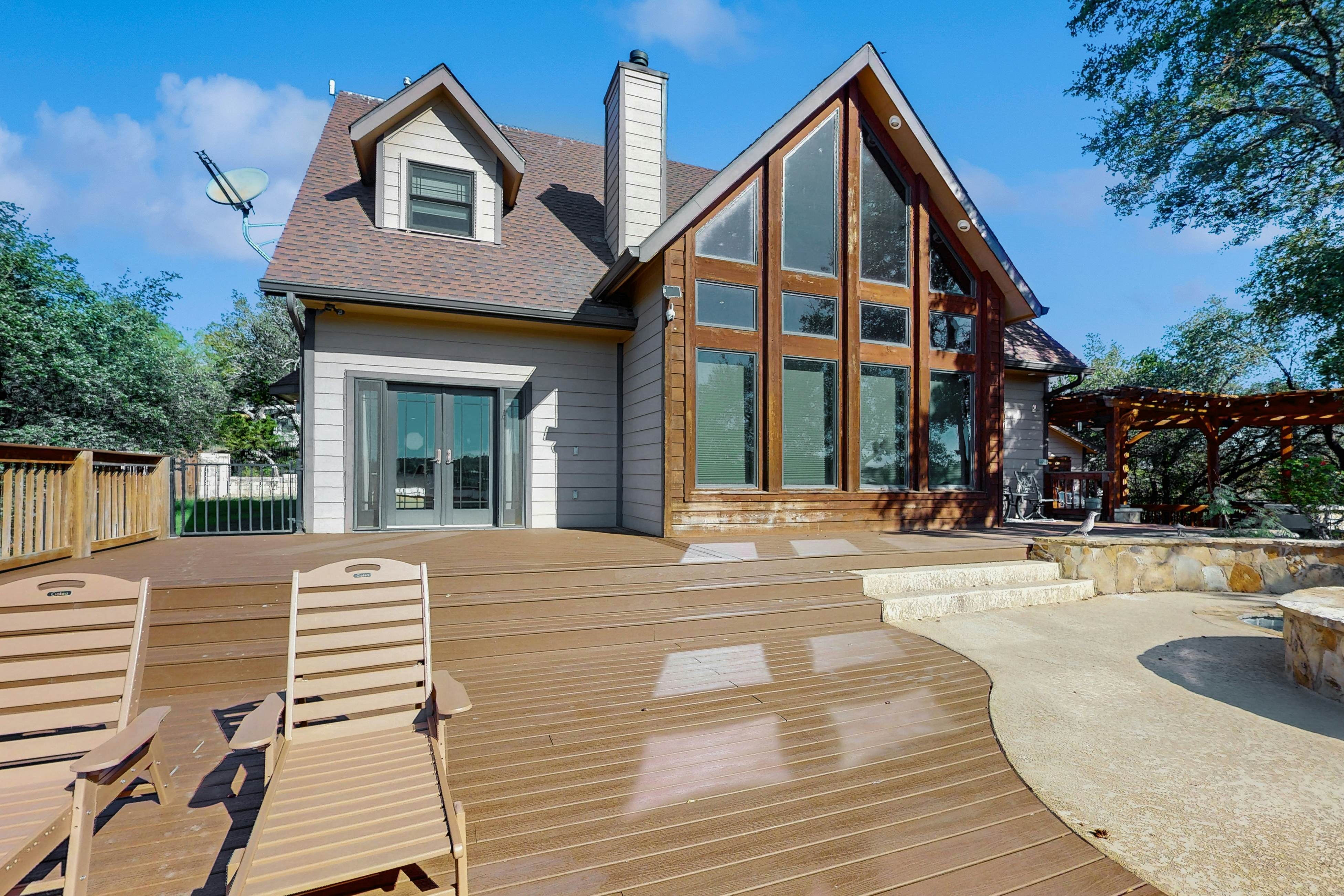 Spicewood Sunset Lake Villa 