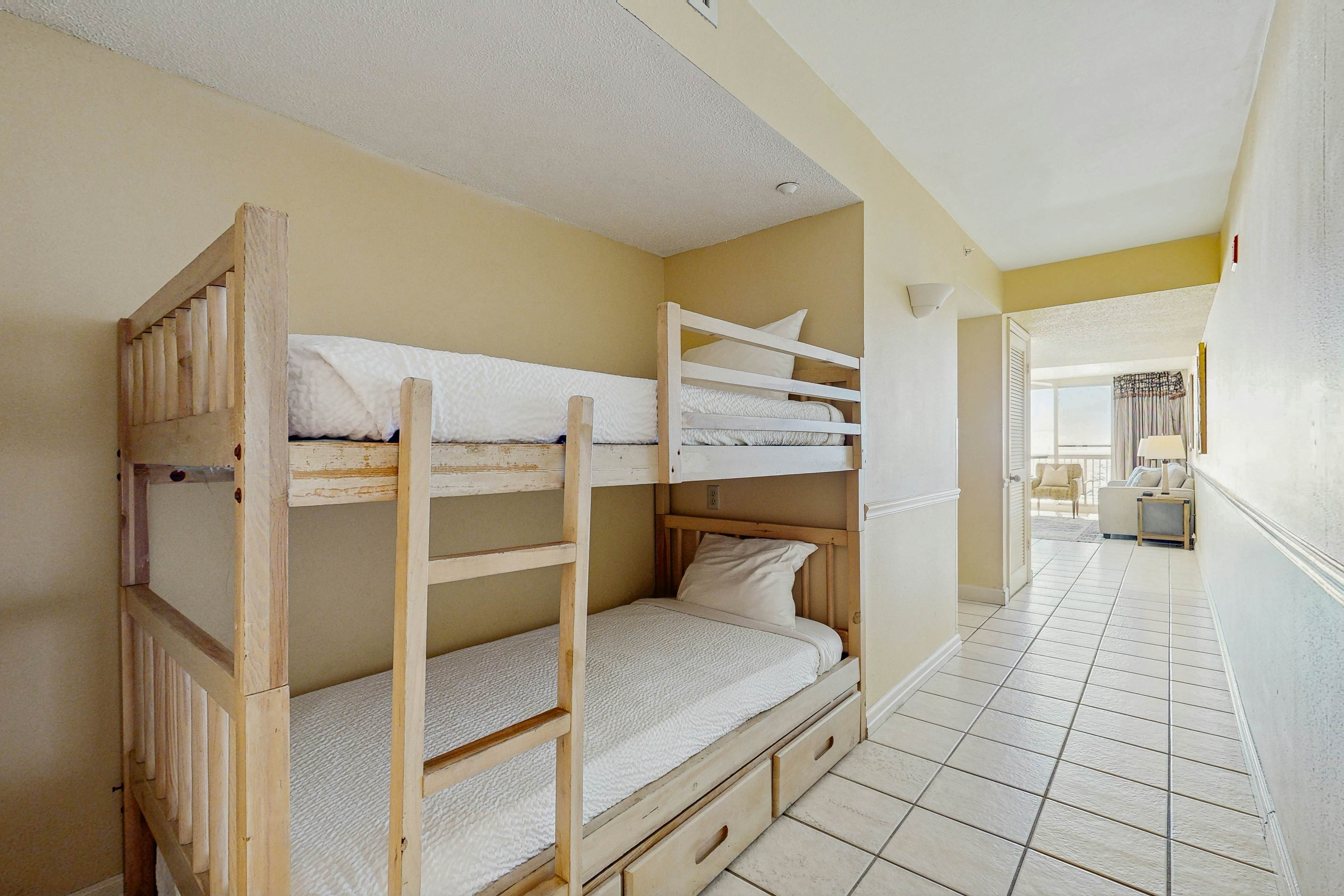 Pelican Beach Resort 509