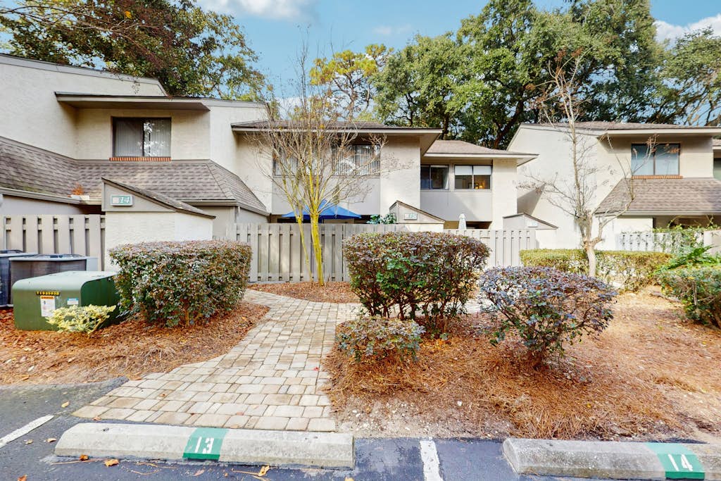 Dog-Friendly Condo w/ Fast WiFi, a Patio, & Shared Pool - Walk to the Beach — Hilton Head, SC — vacation rental
