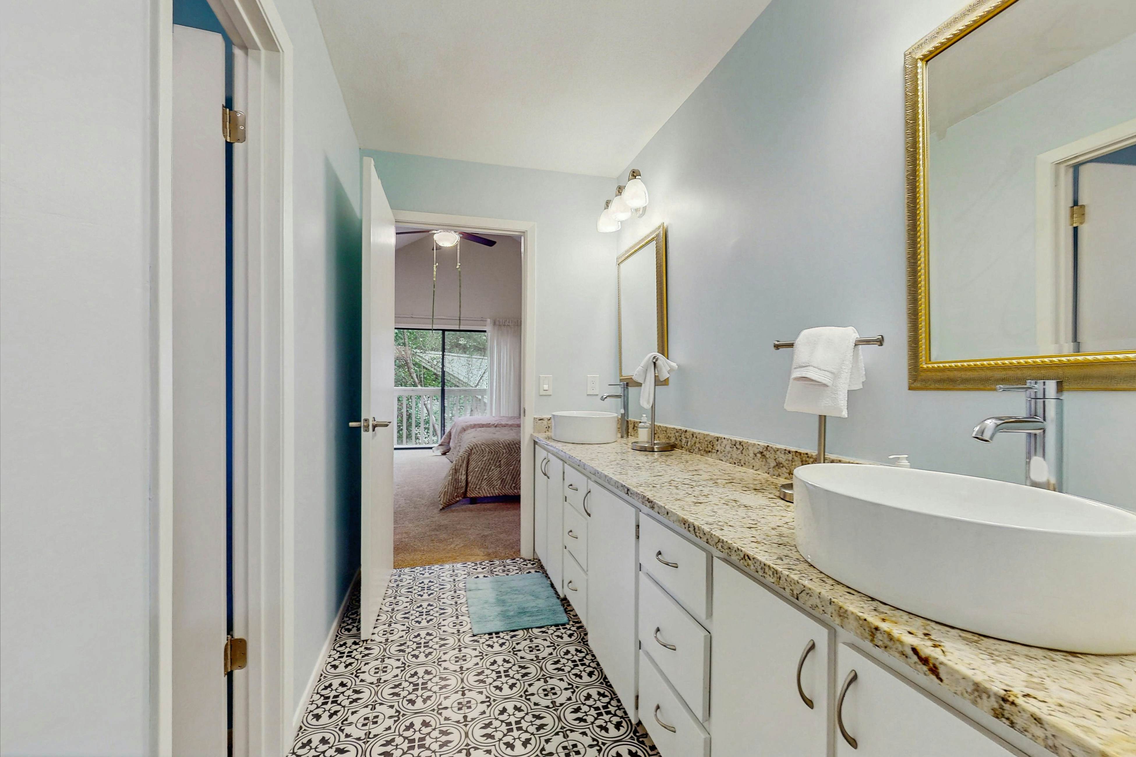 Horseshoe Bay Getaway