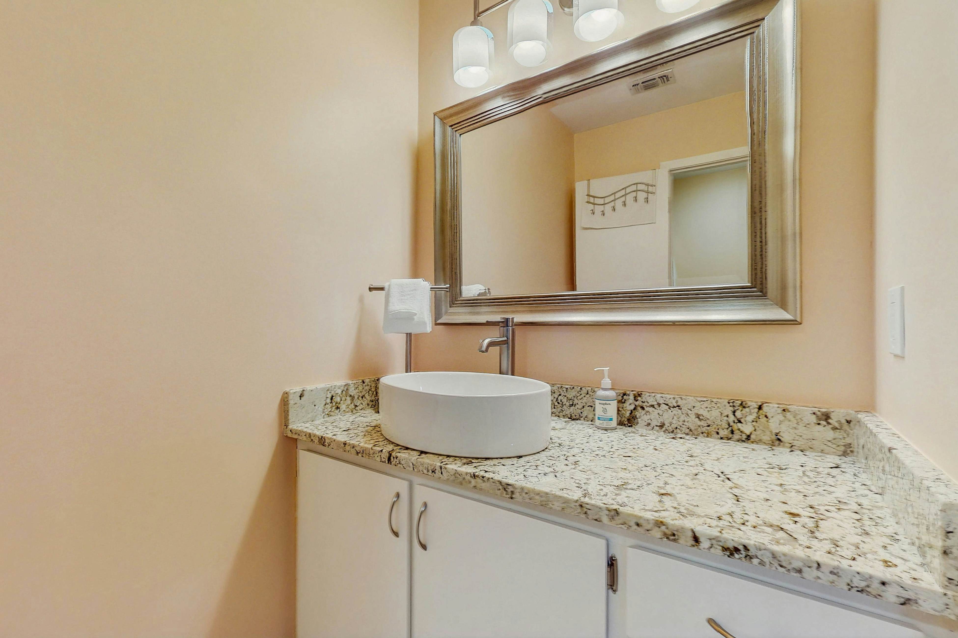 Horseshoe Bay Getaway