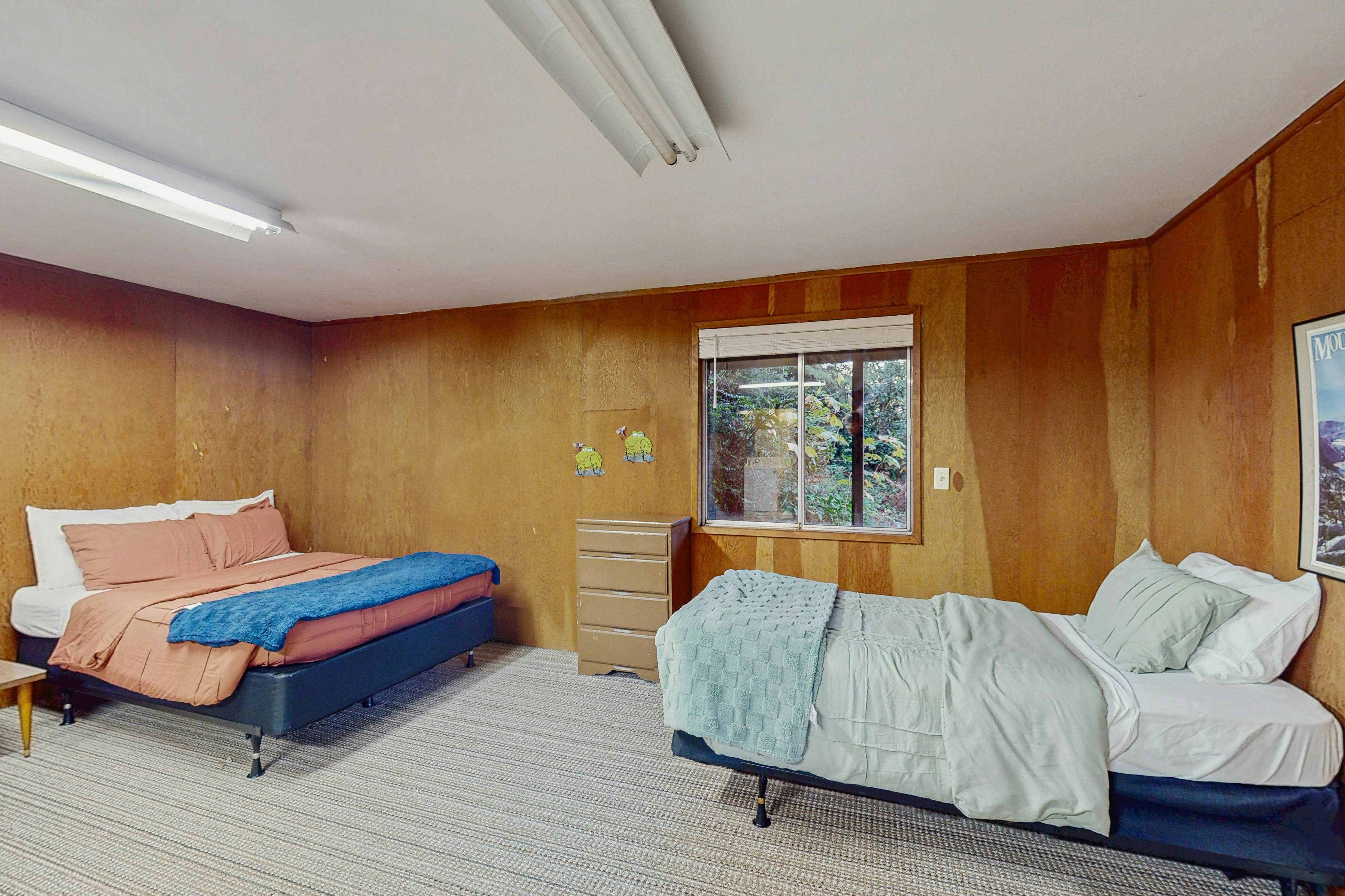 Rustic Retreat on Mercer Lake