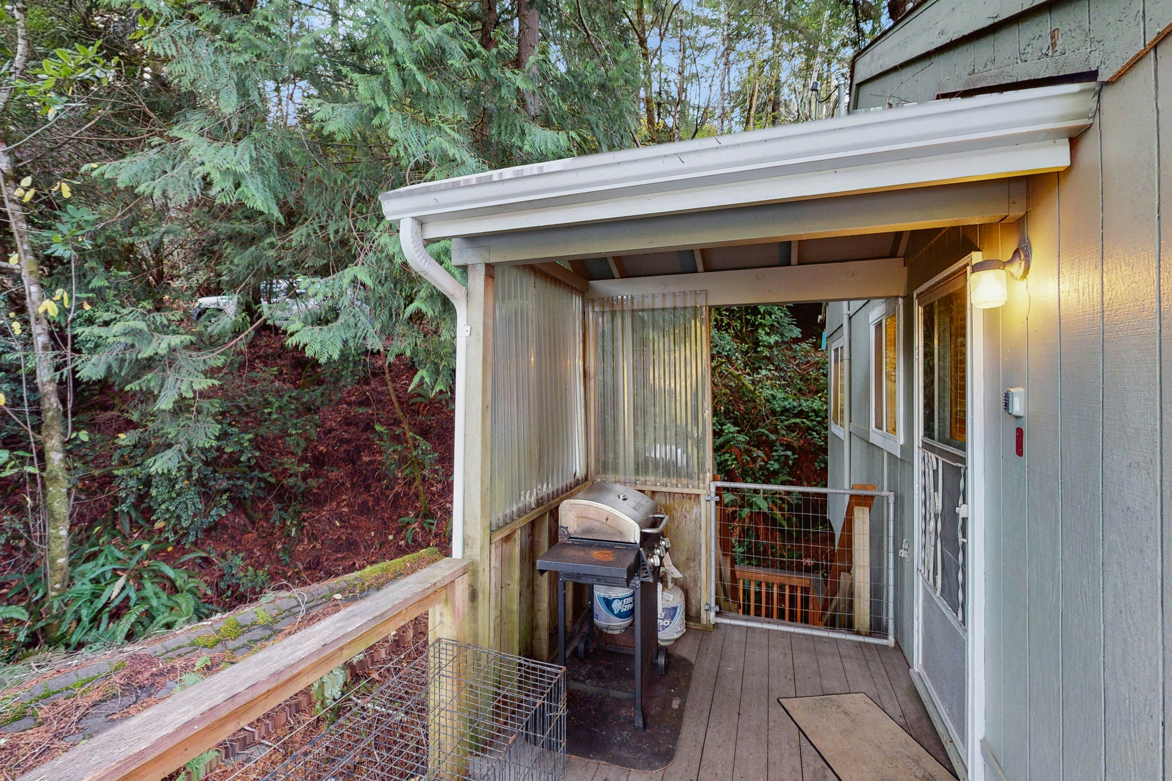 Rustic Retreat on Mercer Lake