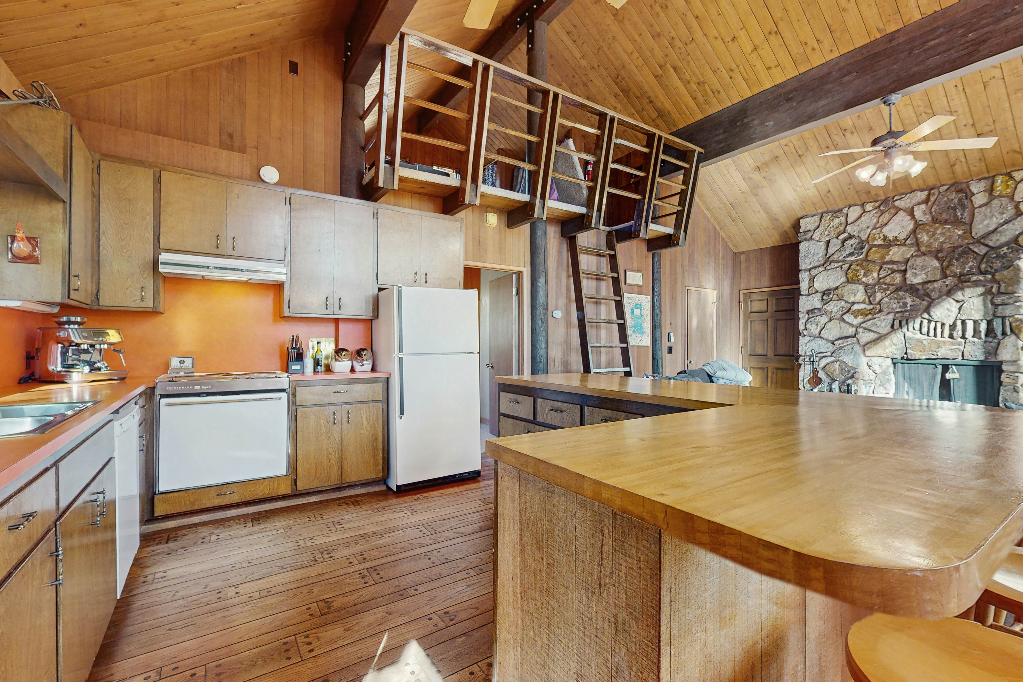 Alpenglow at Dollar Point