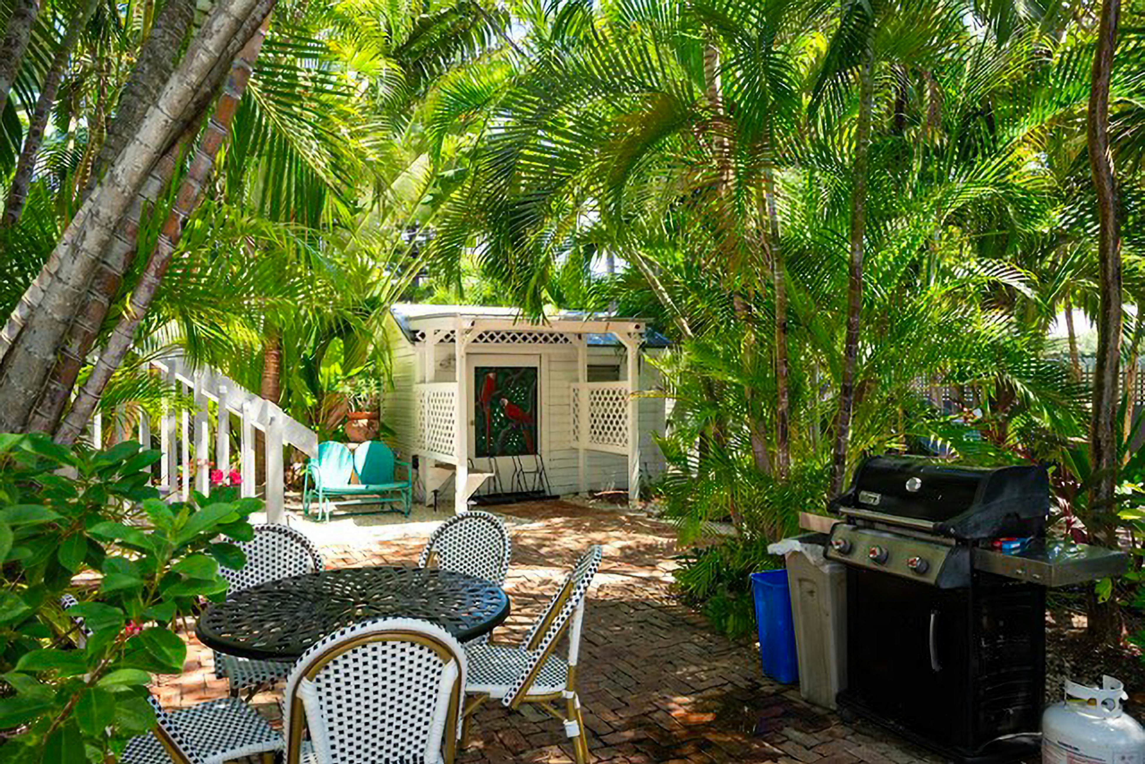 Papa's Hideaway #2 - The Sun Also Rises