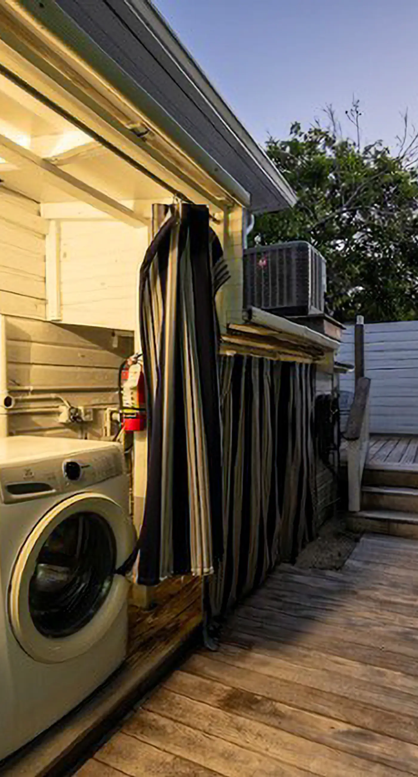 Papa's Hideaway #4 - Islands in the Stream