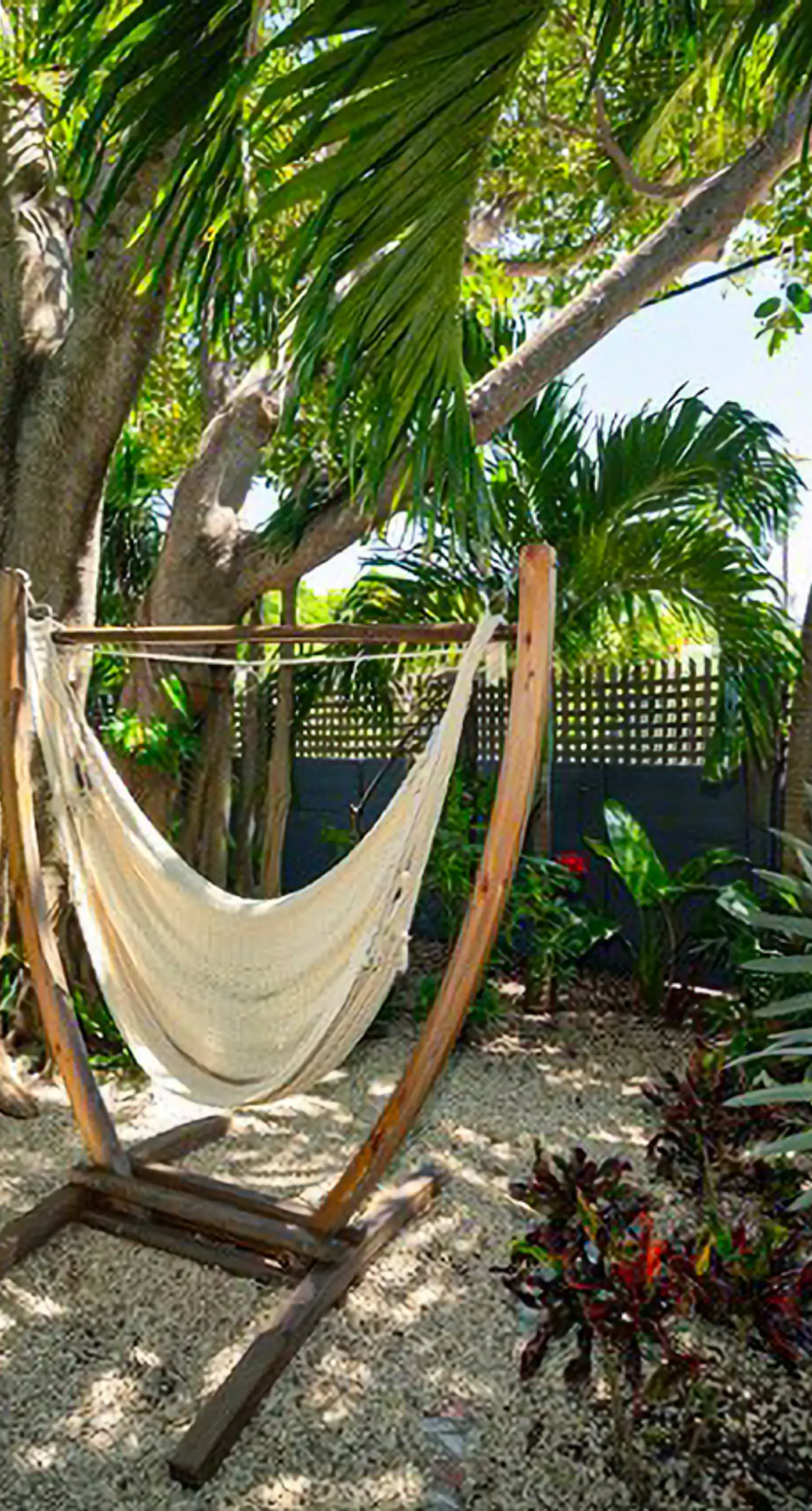 Papa's Hideaway #4 - Islands in the Stream