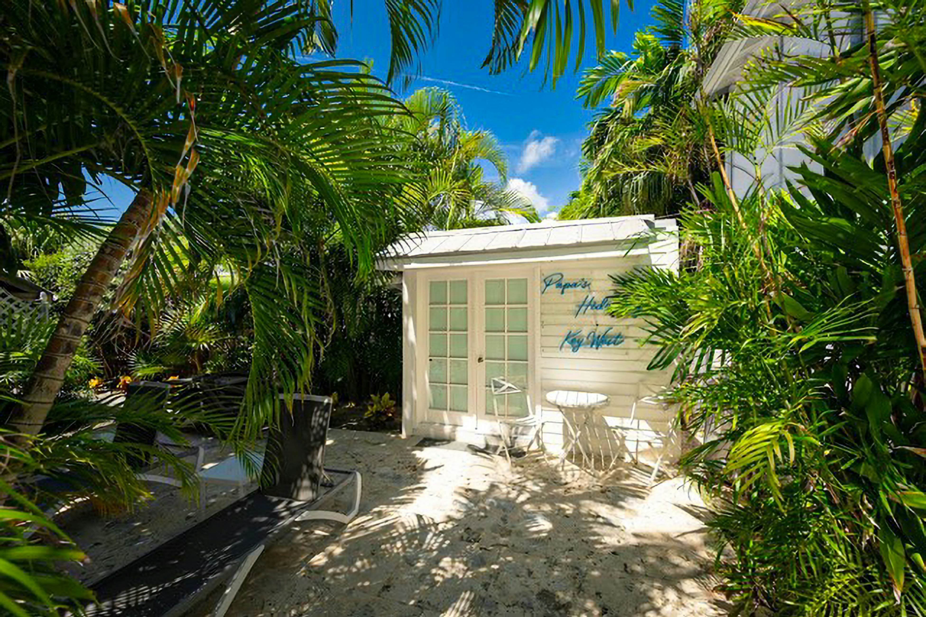 Papa's Hideaway  - Garden of Eden