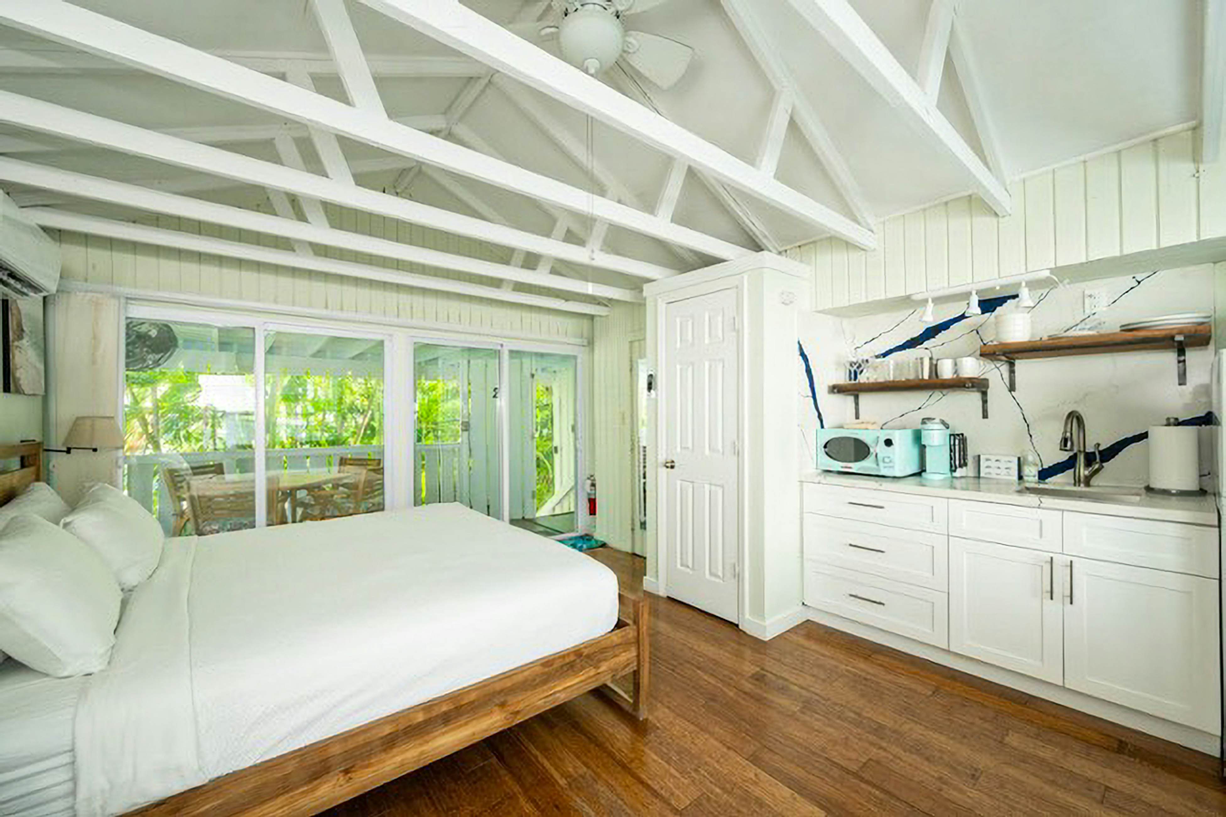 Papa's Hideaway #2 - The Sun Also Rises