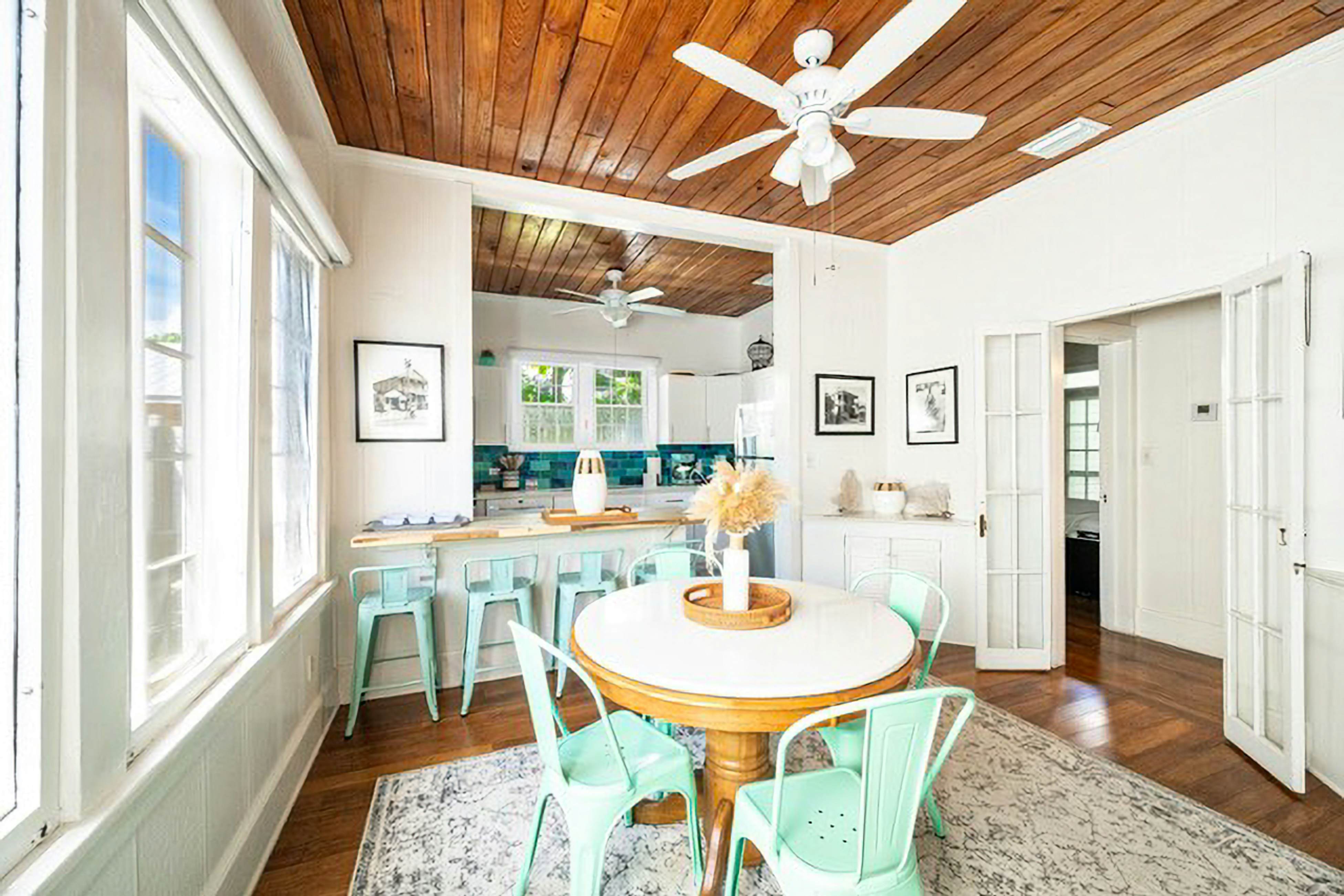 Papa's Hideaway  - Garden of Eden