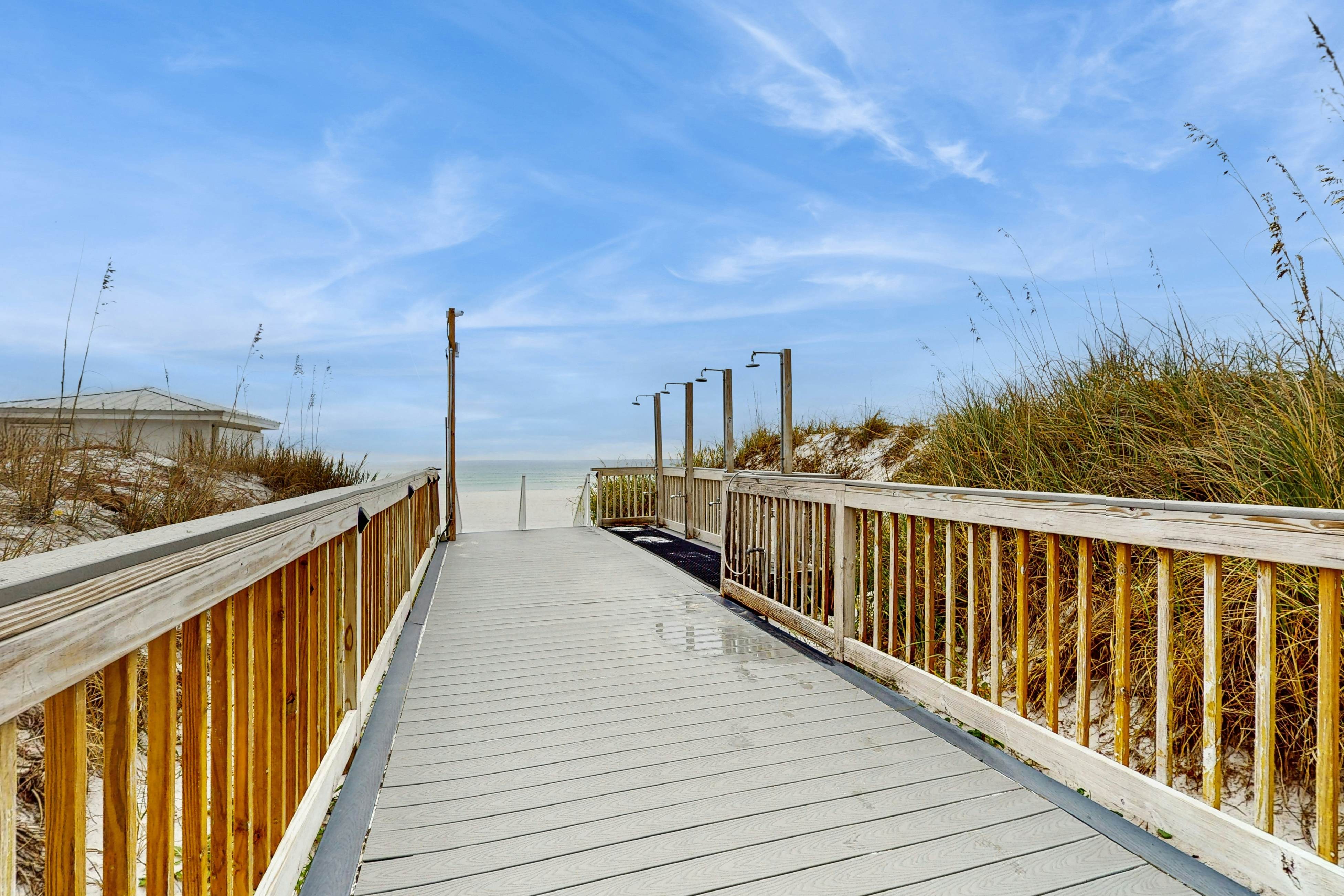 Pelican Beach Resort 1818