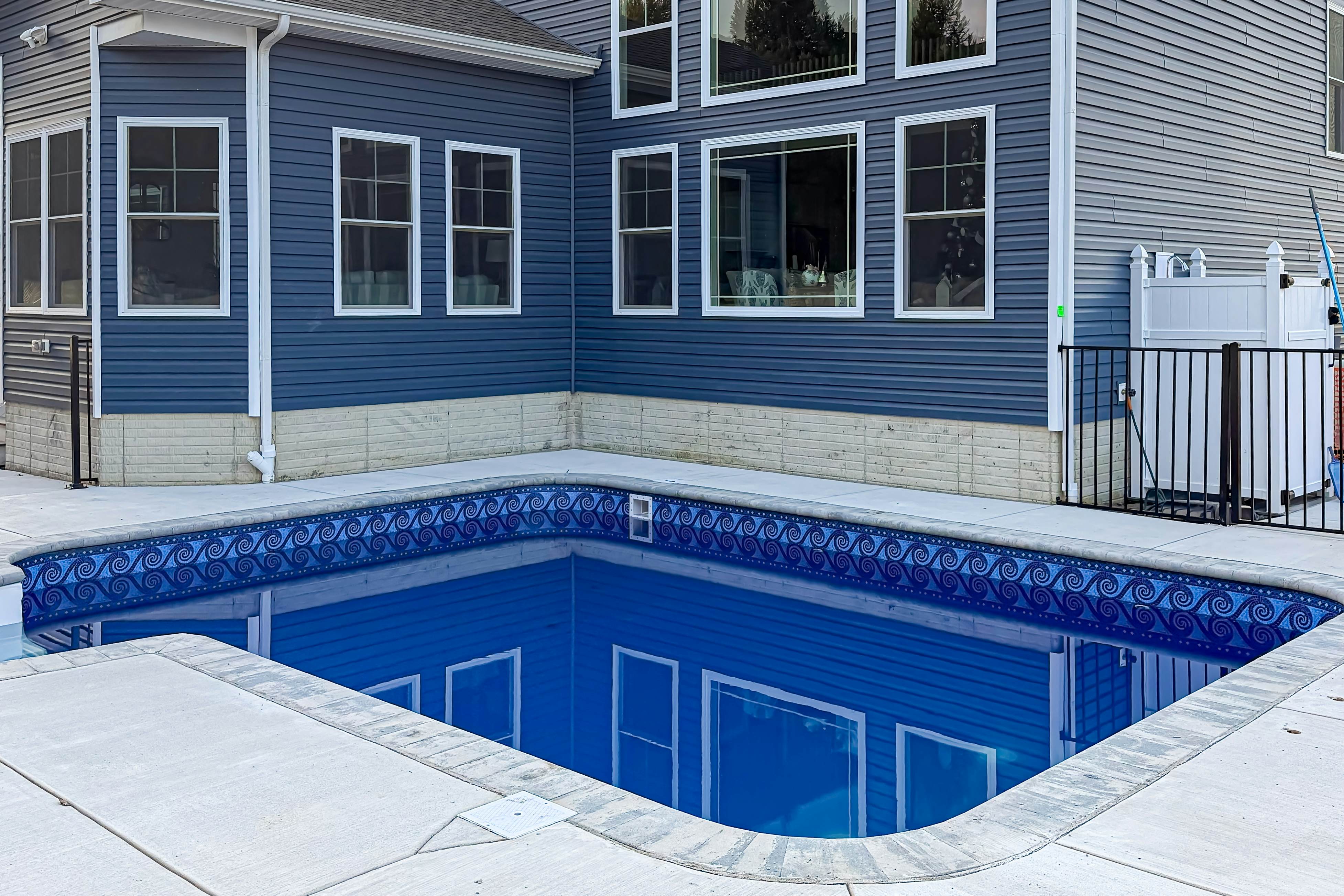 Bay Dreams - 31415 Erie Ave