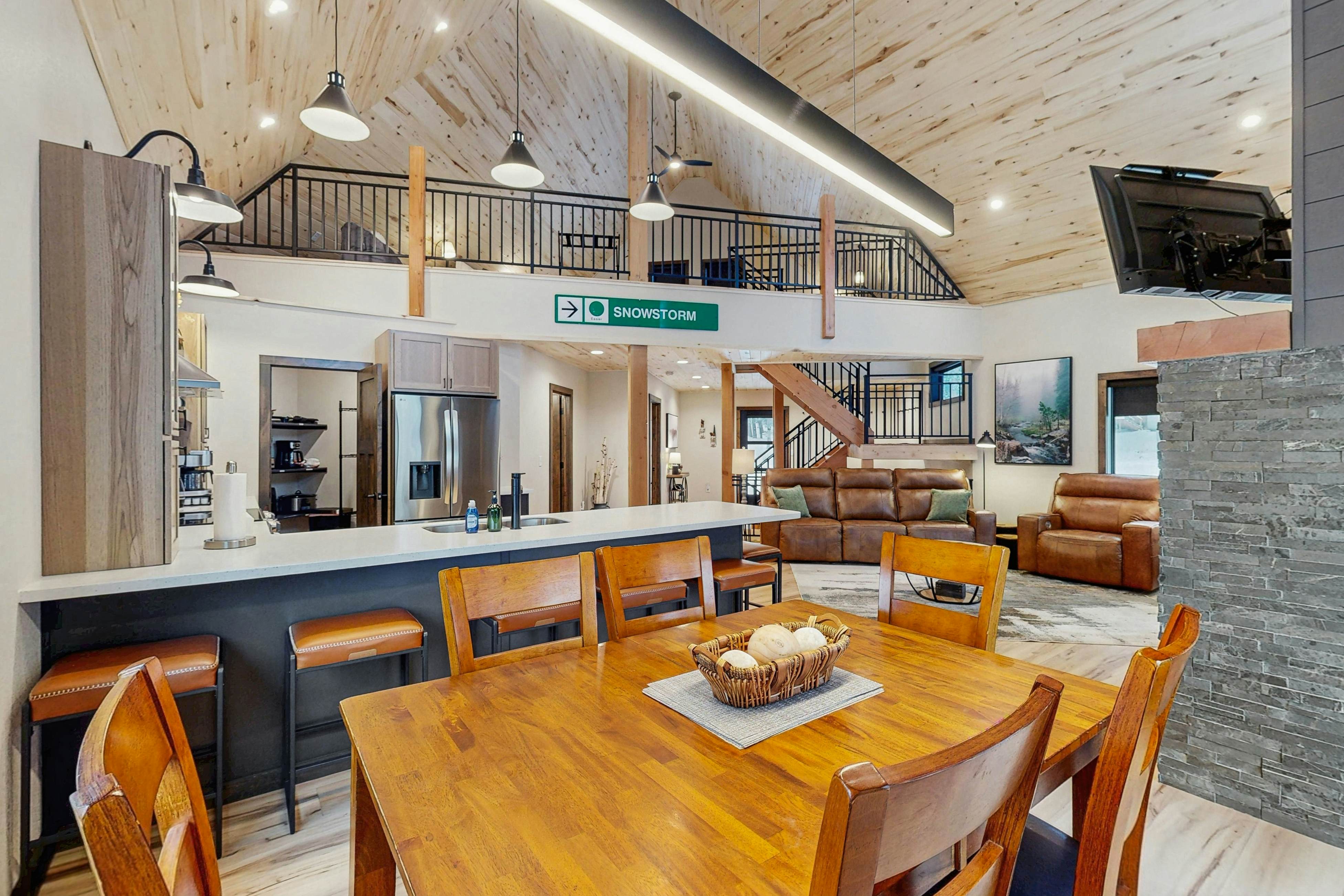 Summer Skjol & Ski Haus