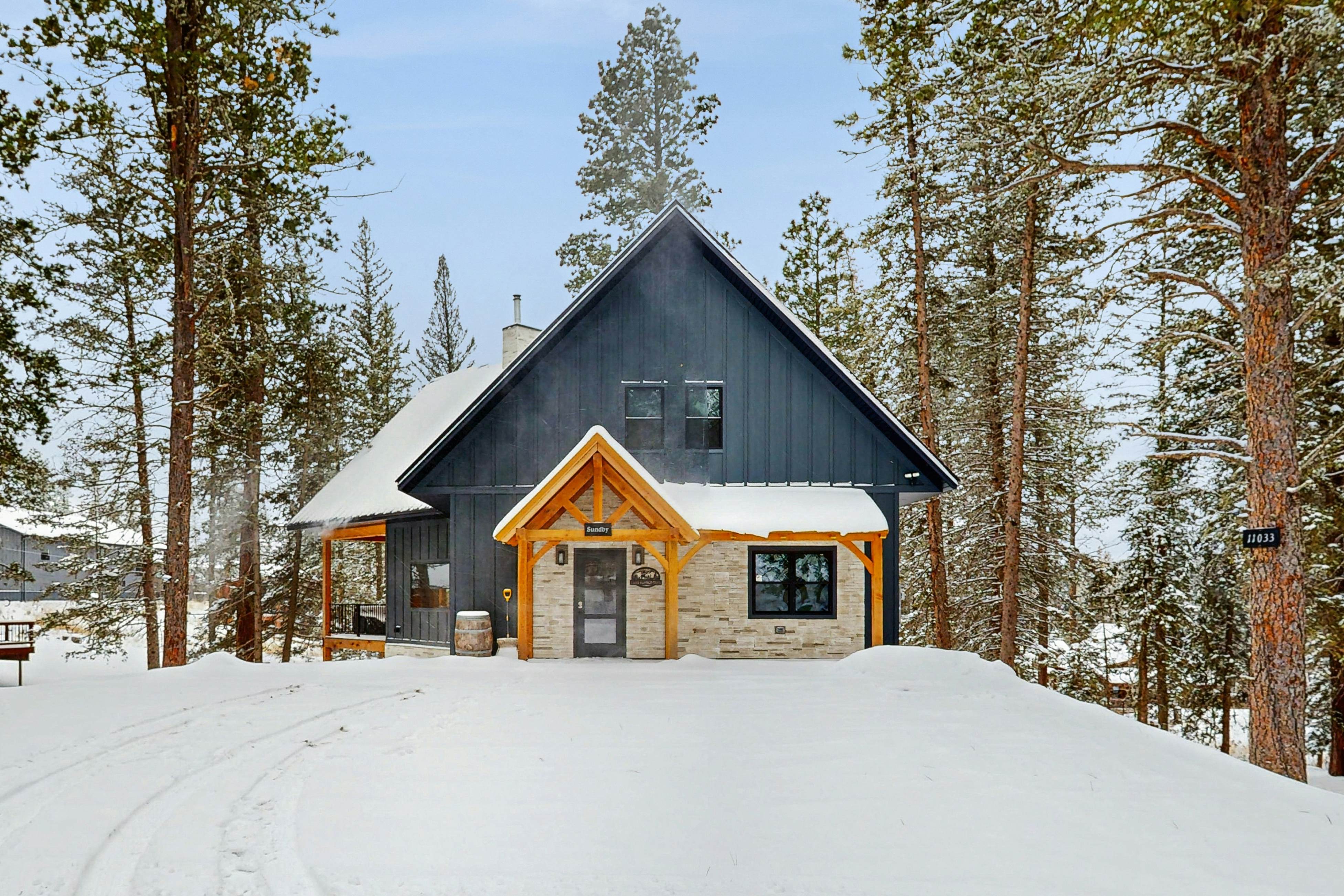 Summer Skjol & Ski Haus