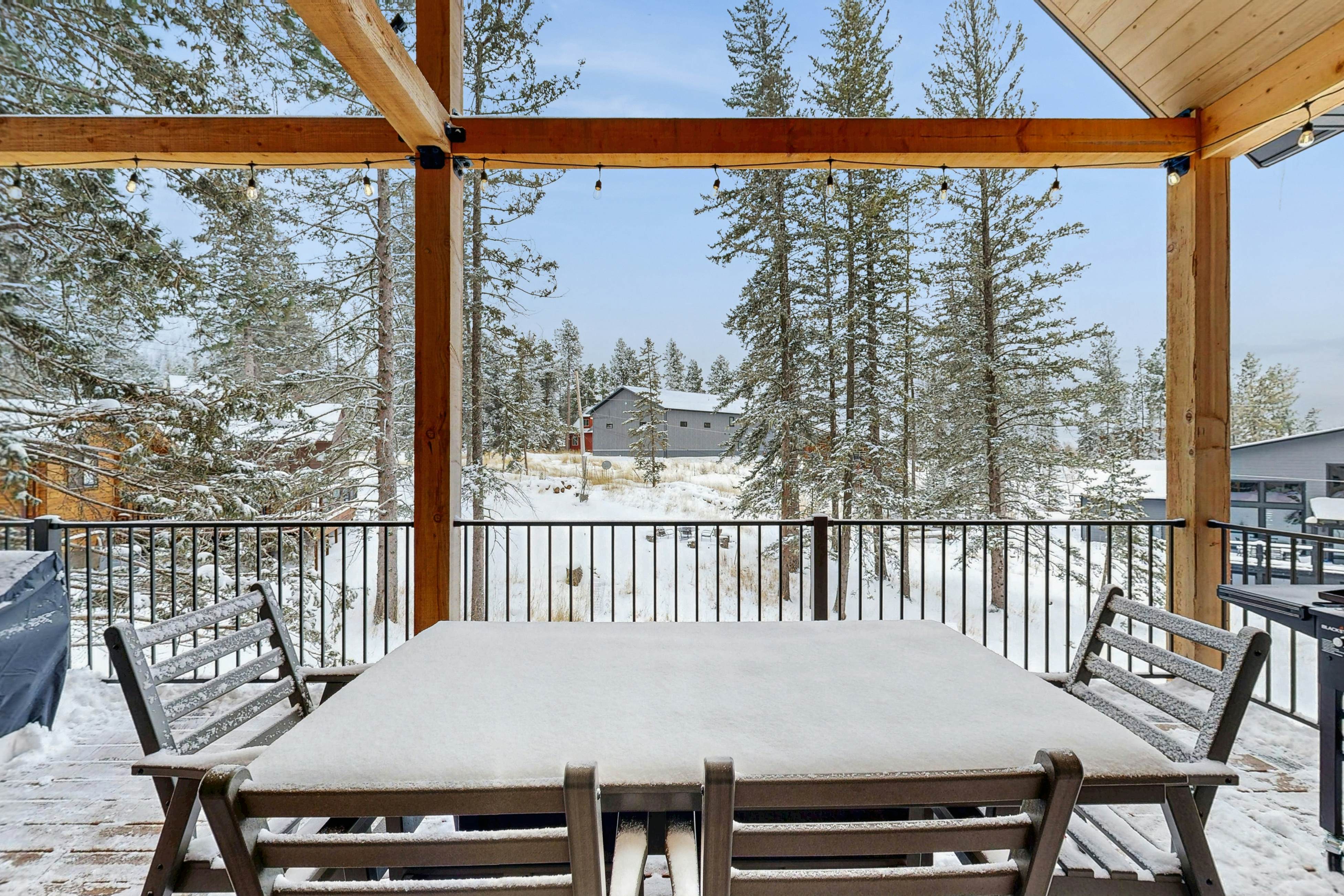 Summer Skjol & Ski Haus