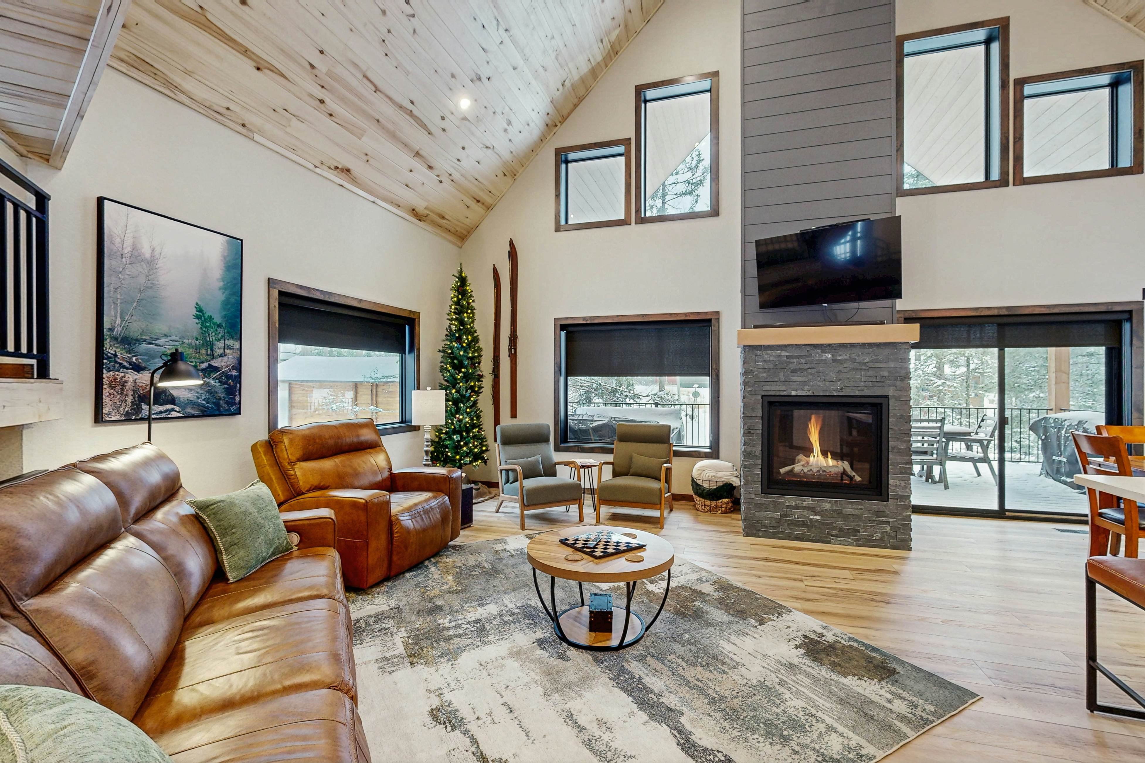 Summer Skjol & Ski Haus