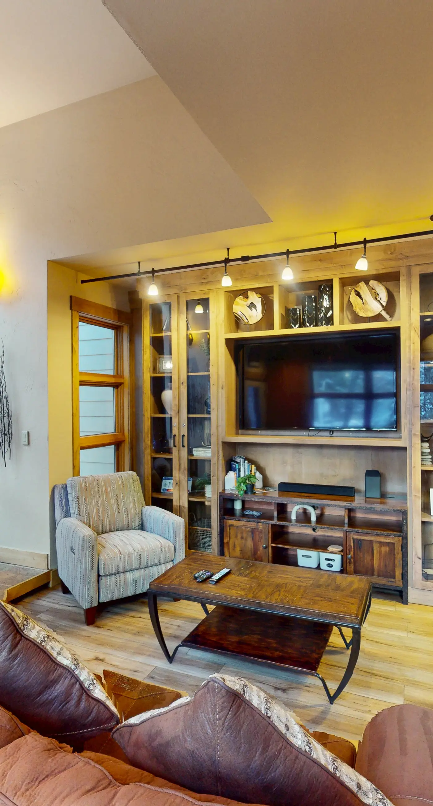 Tenmile Mountain House