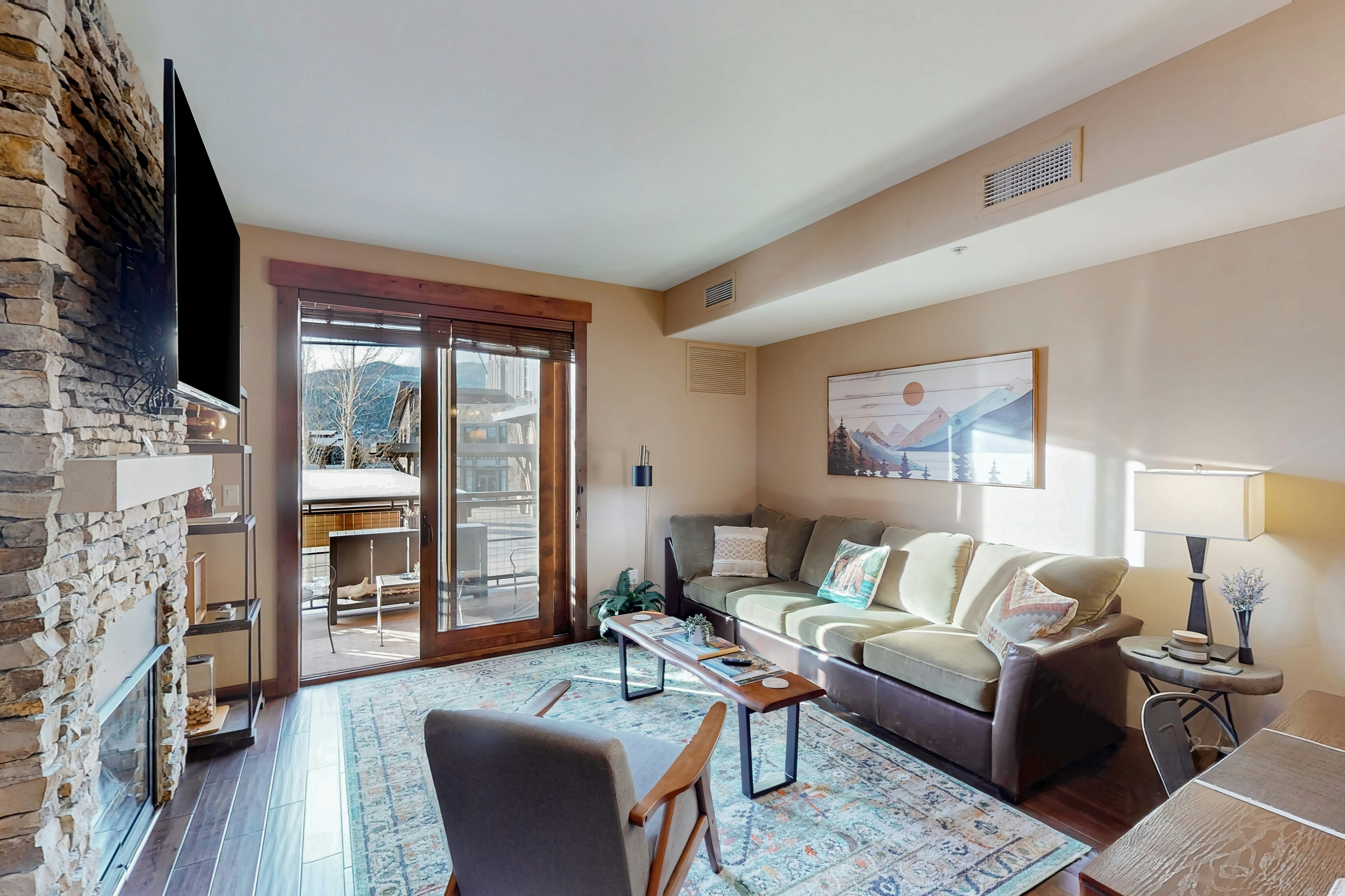 Trailhead Lodge 2110