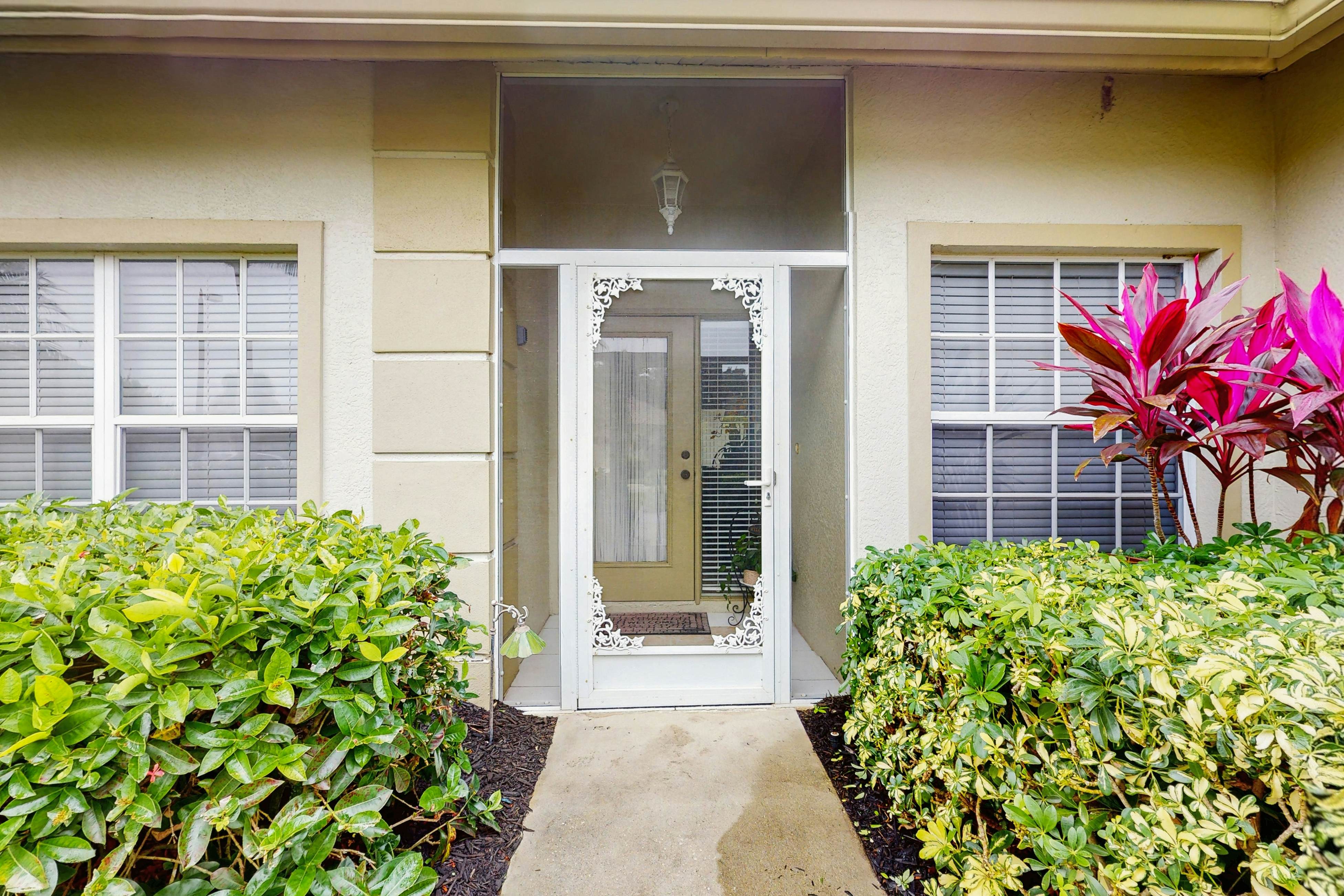 Falcons Glen at Lely Resort