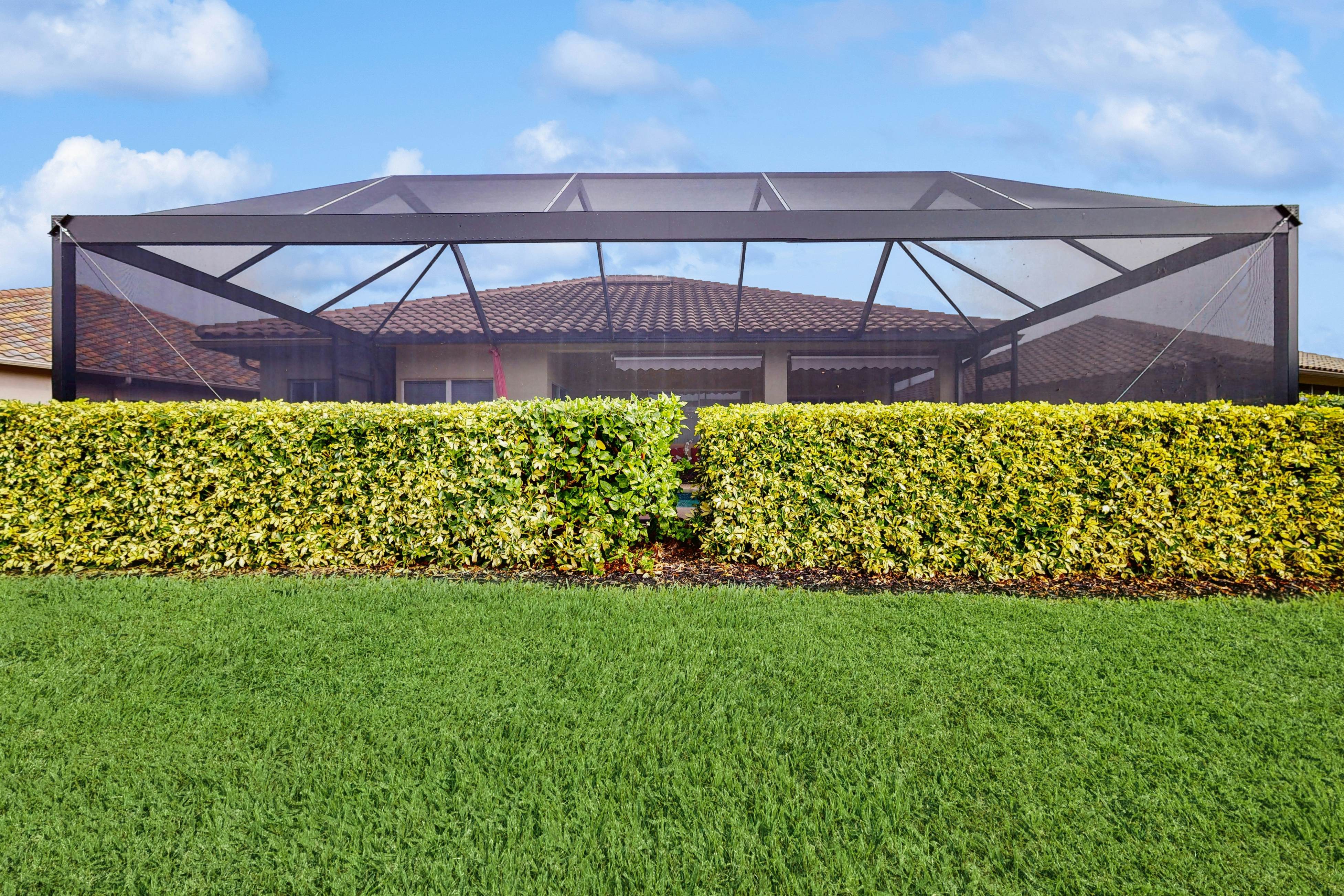 Falcons Glen at Lely Resort