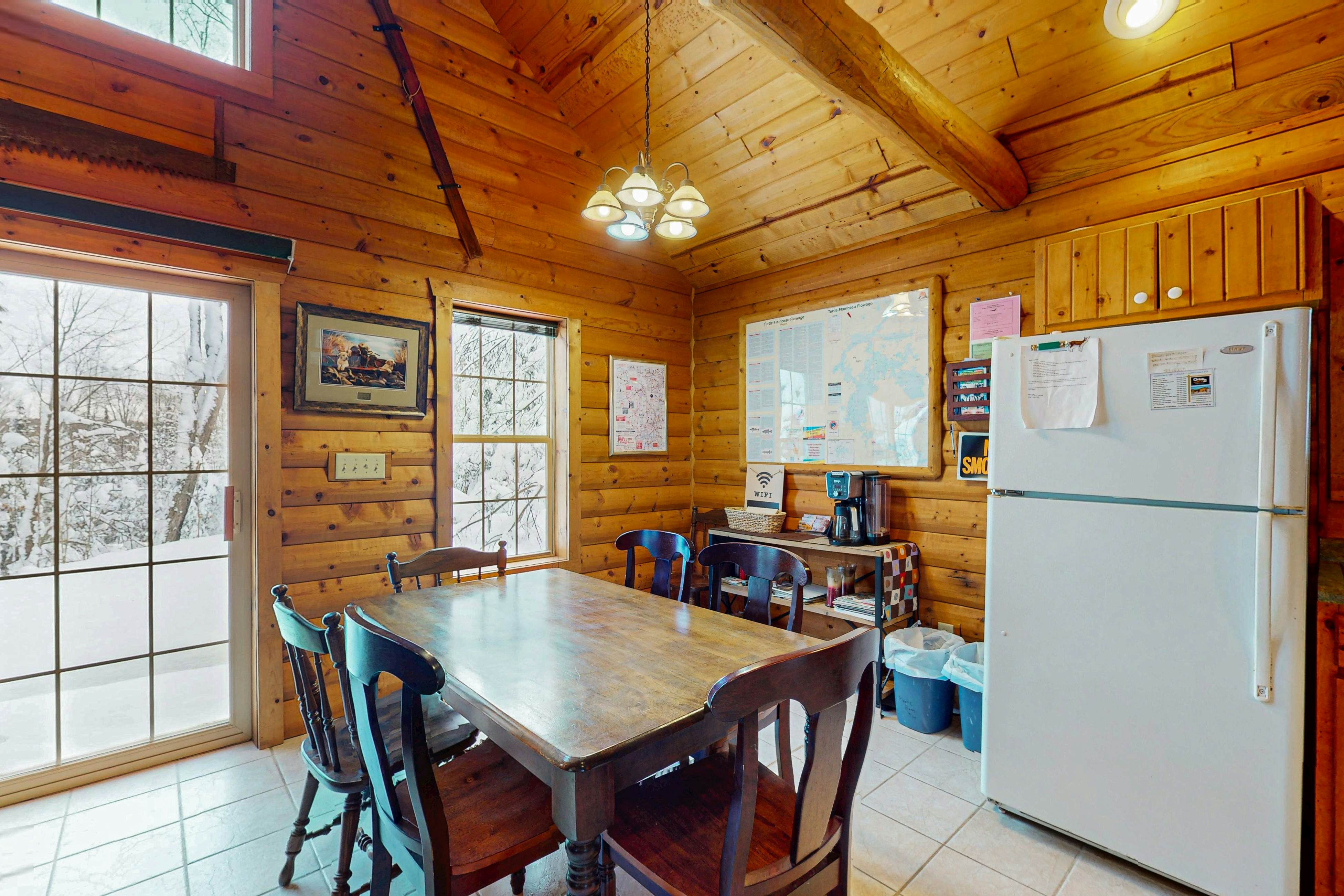 Balsam Ridge Cabin 2- Wolf