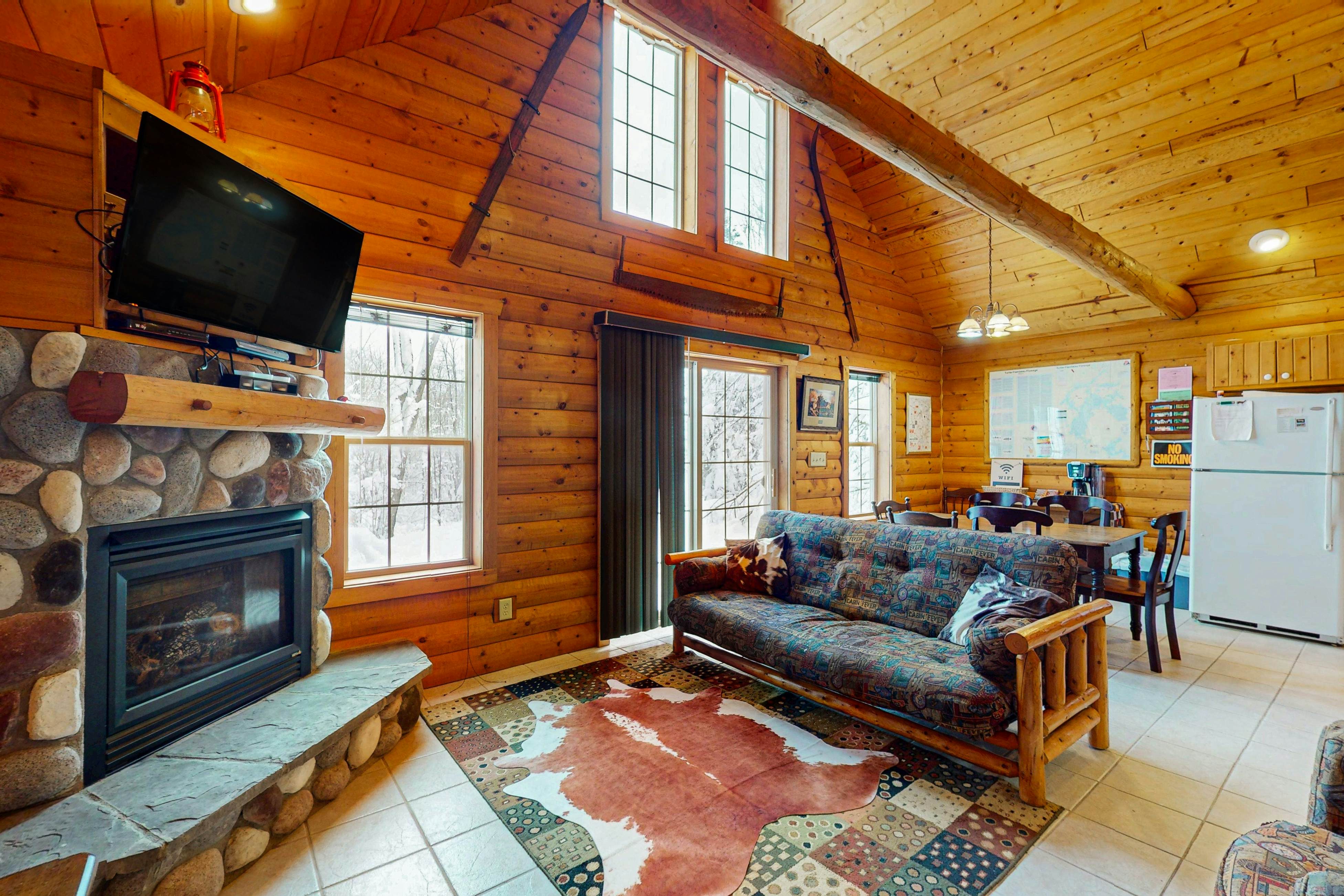 Balsam Ridge Cabin 2- Wolf