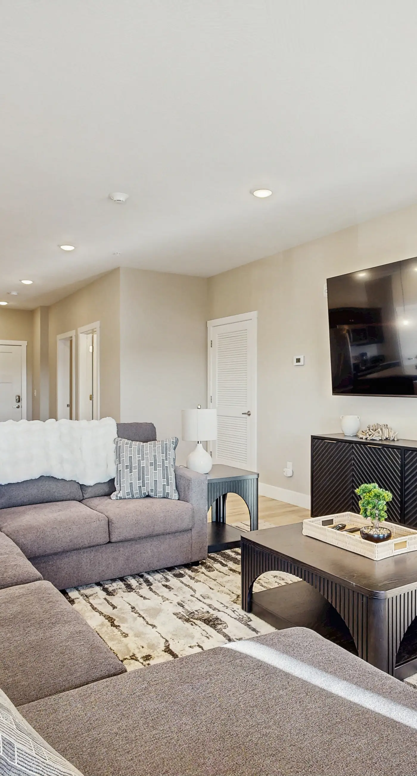 Lakeside Serenity at Kimberling Crossing