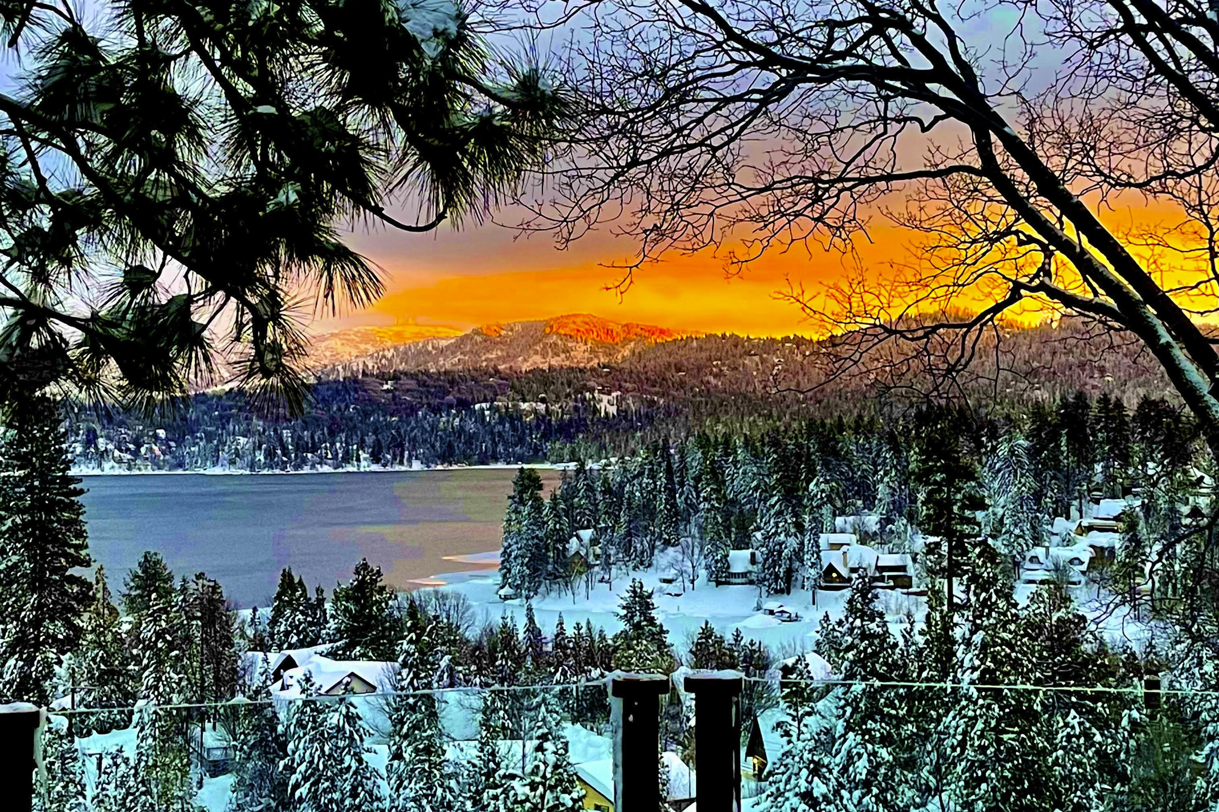 Surreal Feel Lakeview Chalette